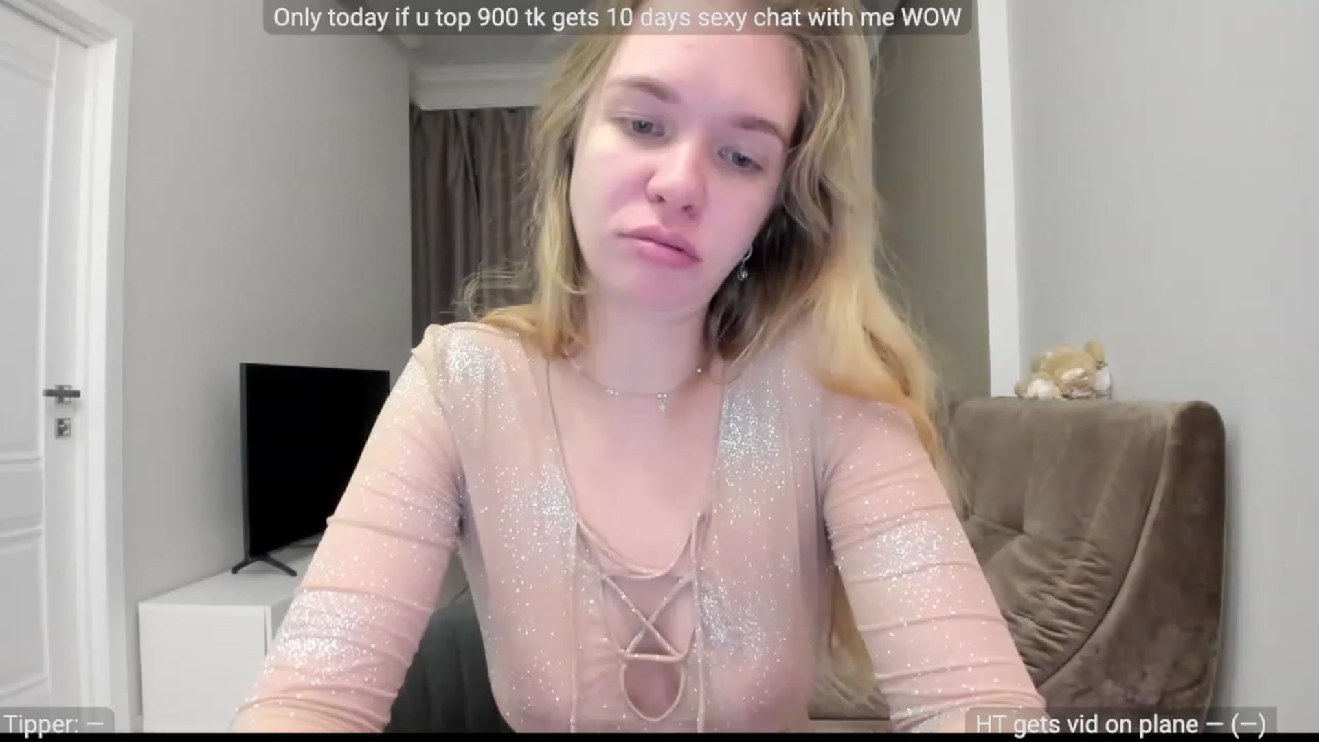 Gallery image thumbnail from WonderMama's myfreecams stream on, 11/21/2022, 20:15 image 17 of 20