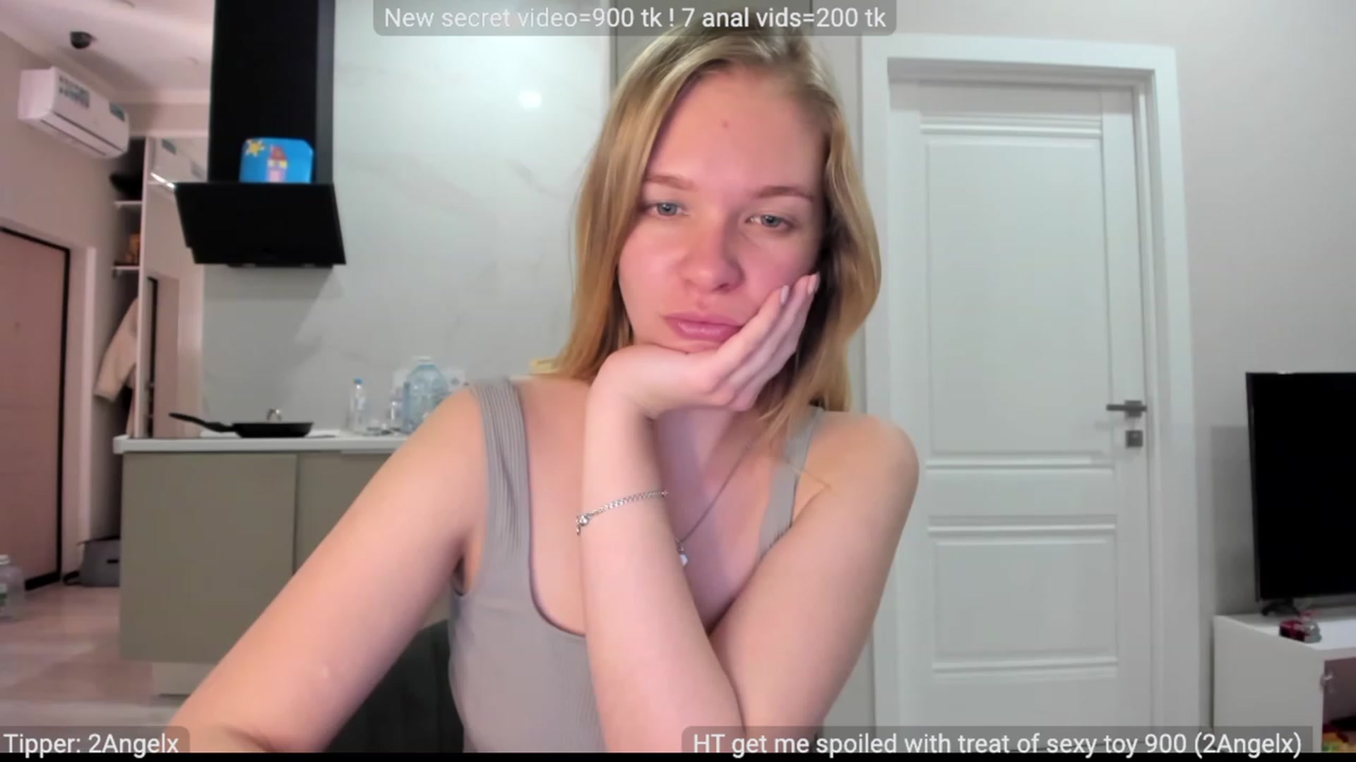 Gallery image thumbnail from WonderMama's myfreecams stream on, 01/25/2023, 21:43 image 17 of 20