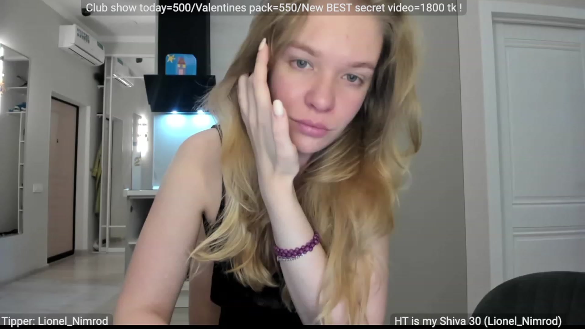 Gallery image thumbnail from WonderMama's myfreecams stream on, 02/18/2023, 21:46 image 8 of 20