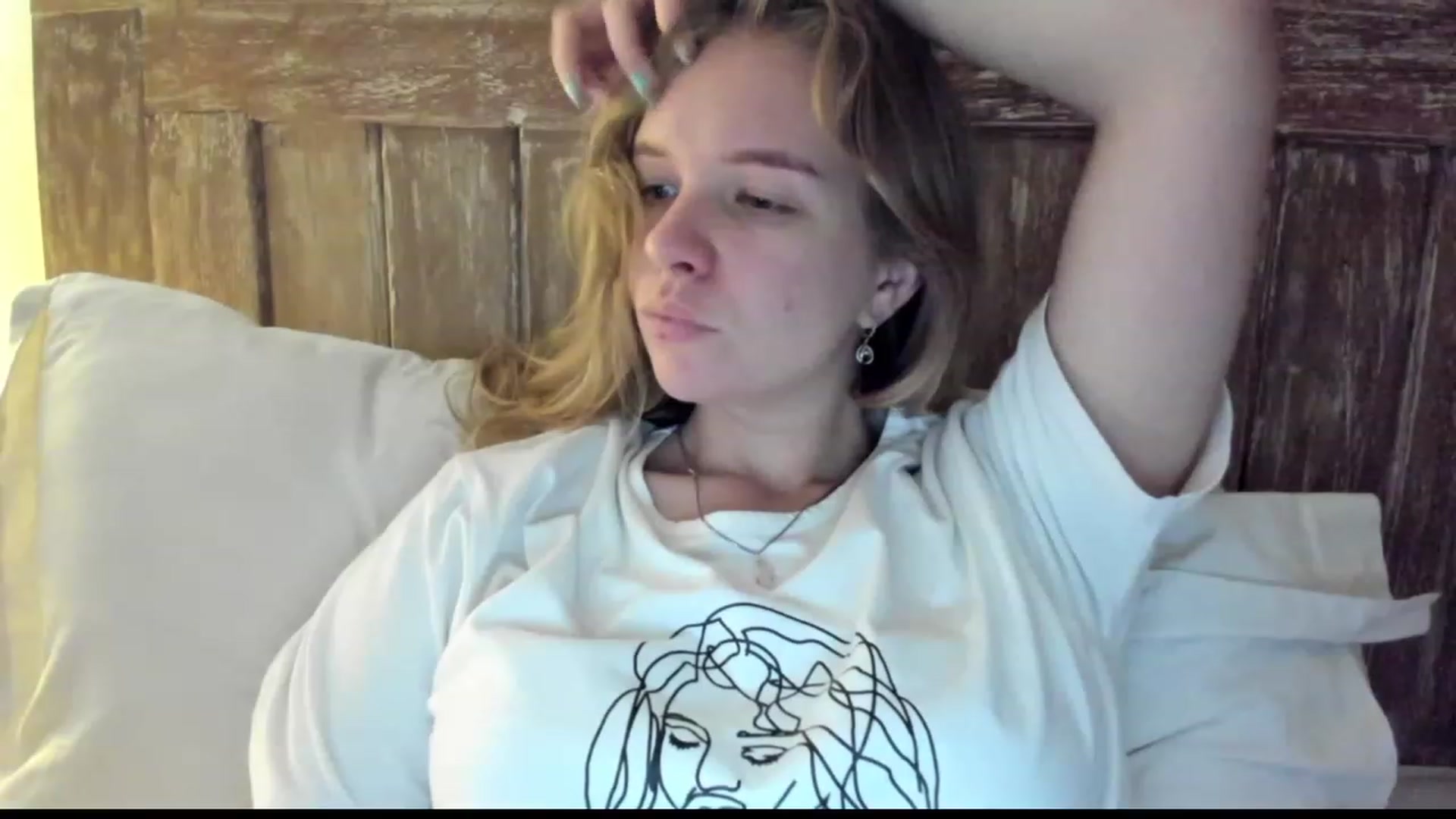 Gallery image thumbnail from WonderMama's myfreecams stream on, 03/10/2023, 08:42 image 4 of 20