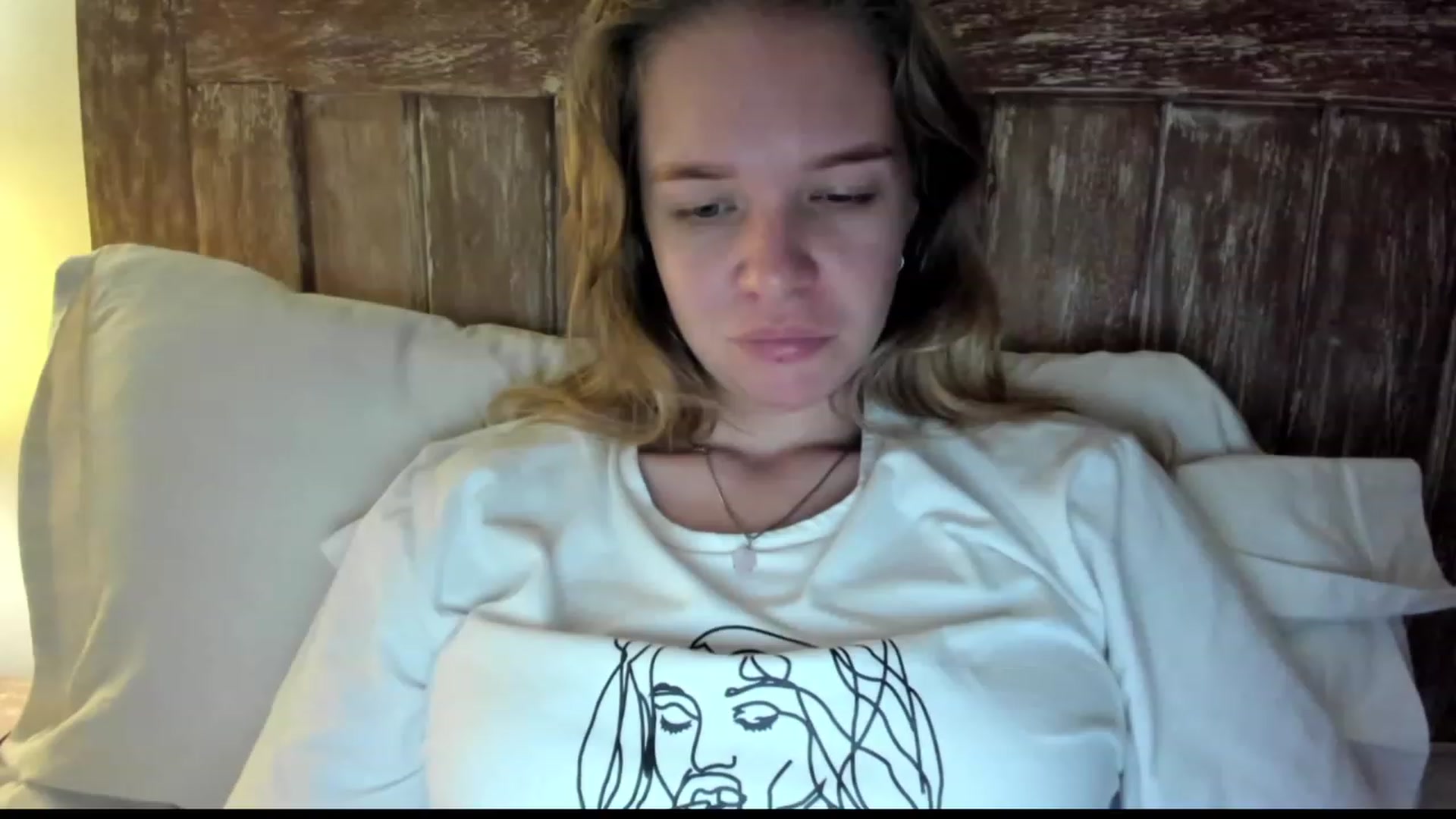 Gallery image thumbnail from WonderMama's myfreecams stream on, 03/10/2023, 08:42 image 9 of 20