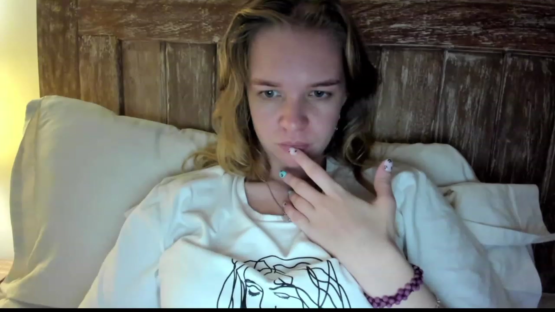 Gallery image thumbnail from WonderMama's myfreecams stream on, 03/10/2023, 08:42 image 15 of 20