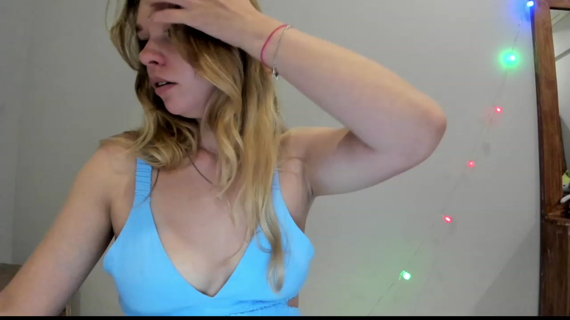 Gallery image thumbnail from WonderMama's myfreecams stream on, 03/27/2023, 03:28 image 6 of 20