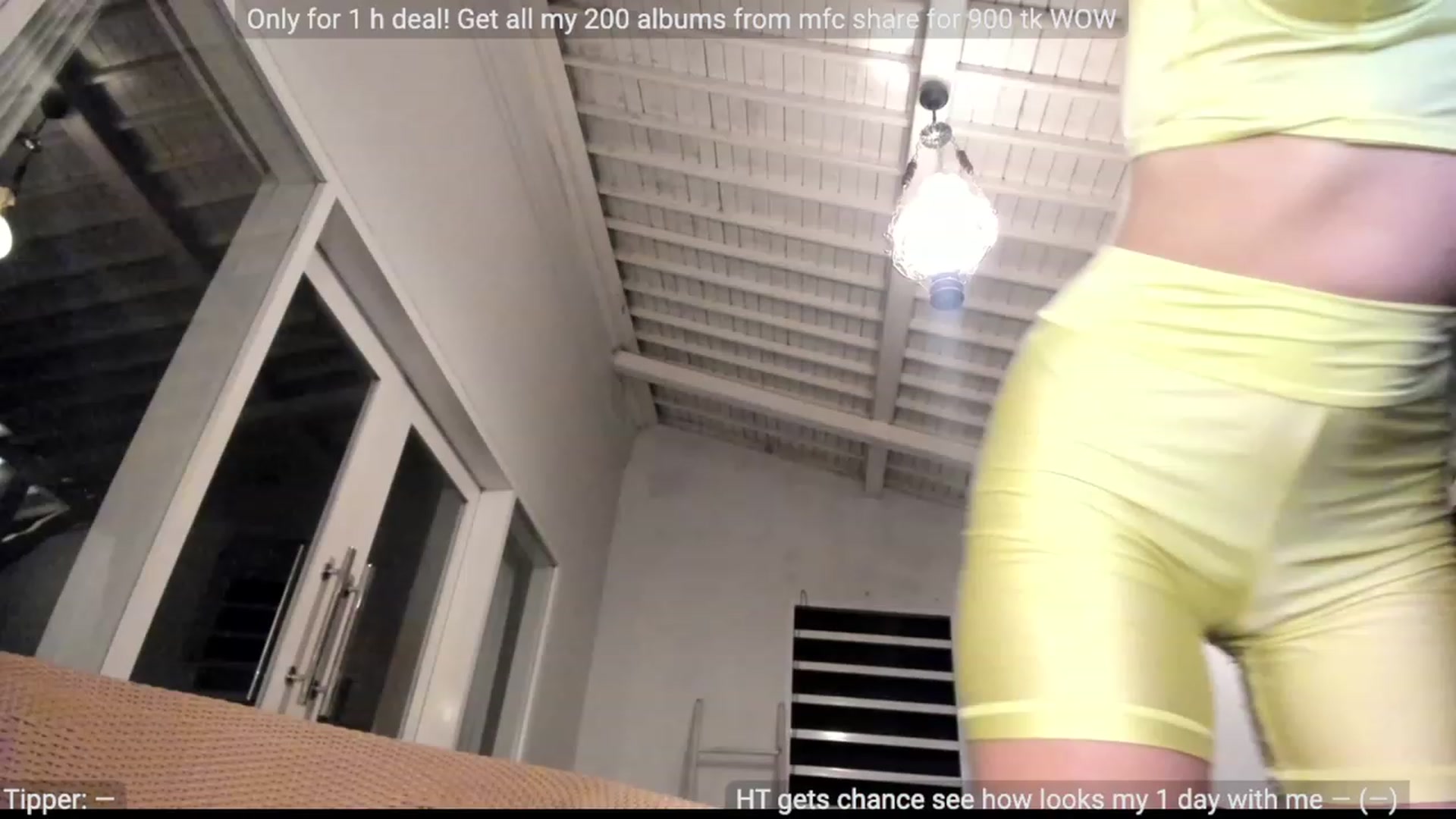 Gallery image thumbnail from WonderMama's myfreecams stream on, 04/03/2023, 16:03 image 6 of 20