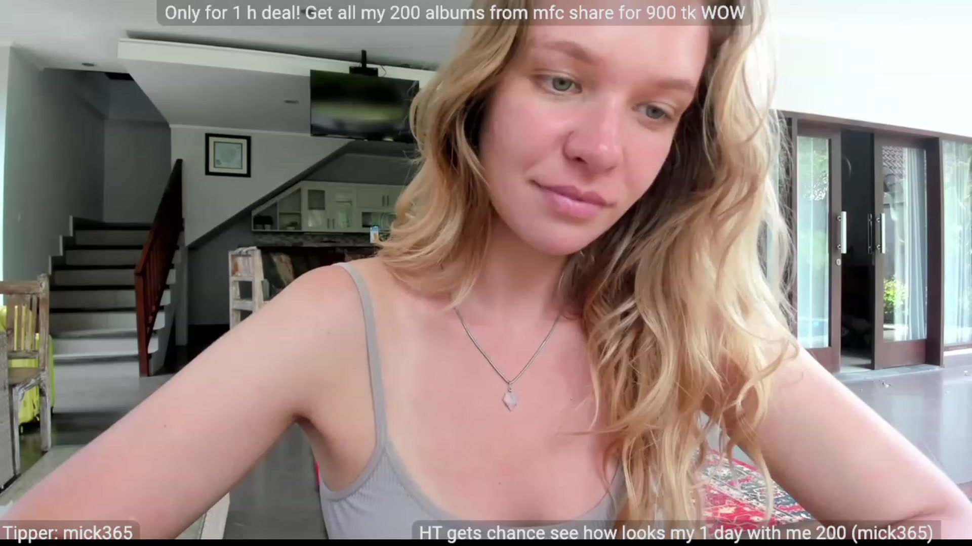 Gallery image thumbnail from WonderMama's myfreecams stream on, 04/06/2023, 05:45 image 8 of 20