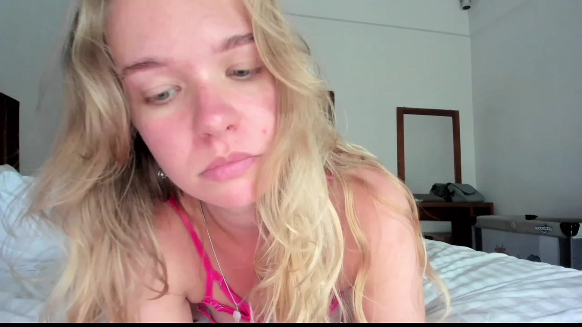 Gallery image thumbnail from WonderMama's myfreecams stream on, 04/13/2023, 06:14 image 12 of 20