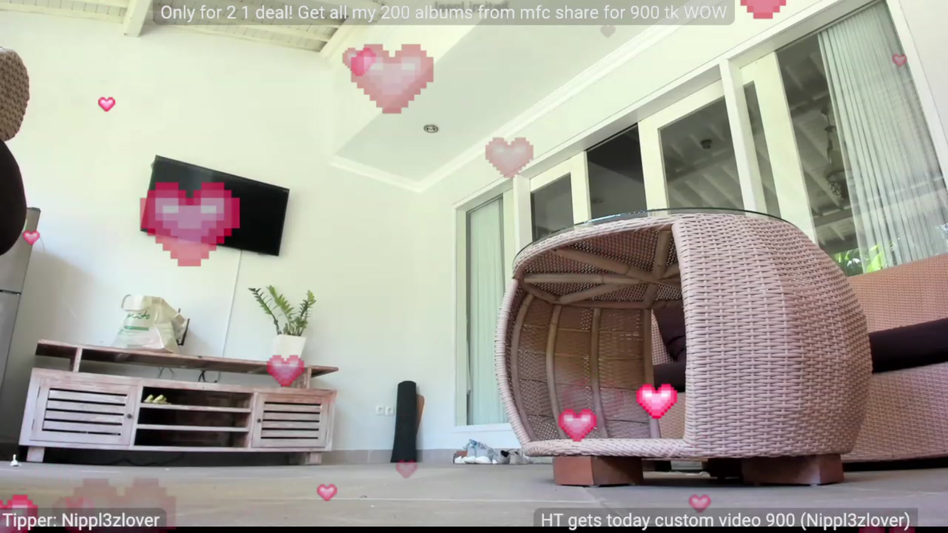 Gallery image thumbnail from WonderMama's myfreecams stream on, 04/22/2023, 05:05 image 18 of 20