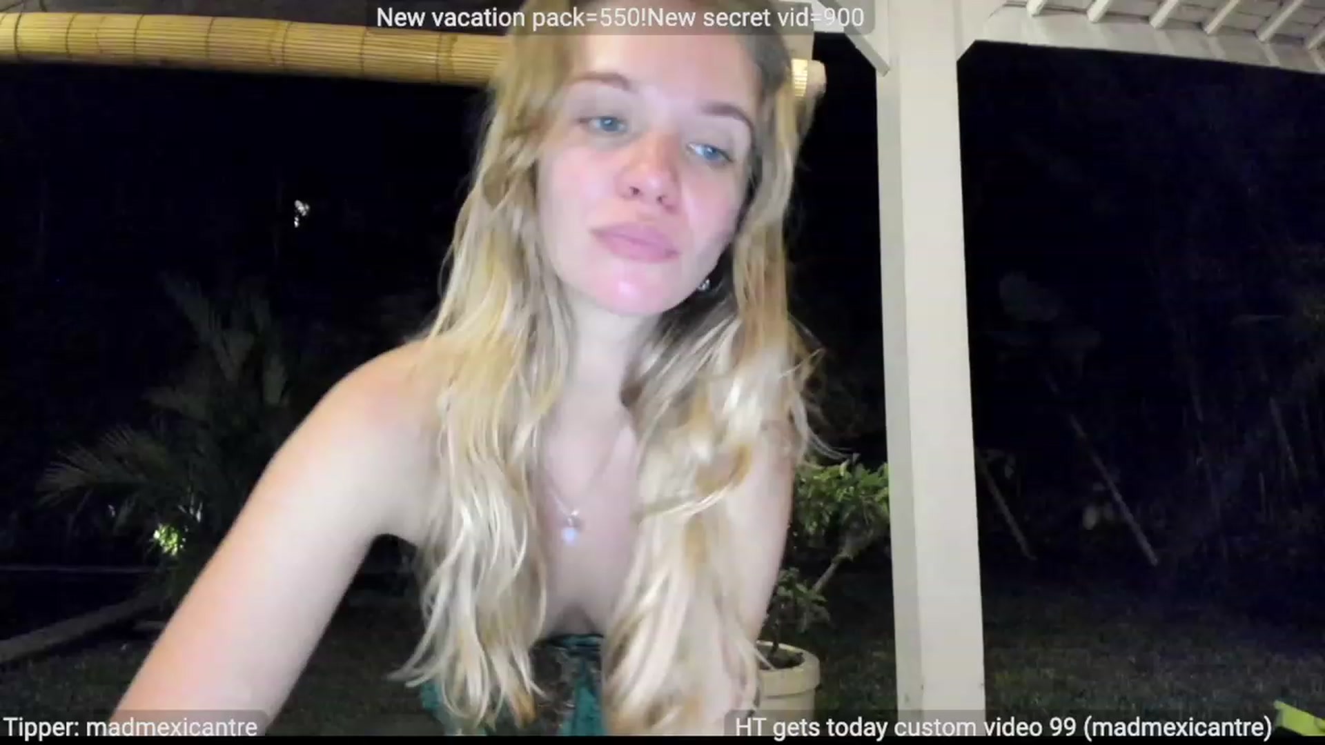 Gallery image thumbnail from WonderMama's myfreecams stream on, 04/28/2023, 17:35 image 5 of 20