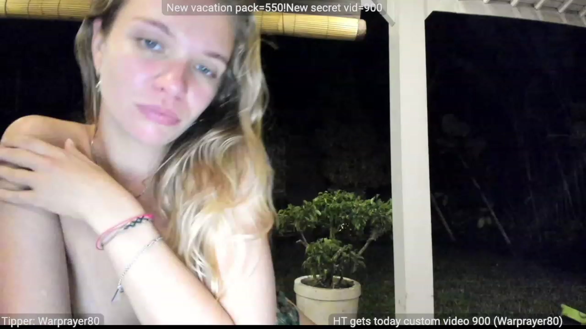 Gallery image thumbnail from WonderMama's myfreecams stream on, 04/28/2023, 17:35 image 16 of 20