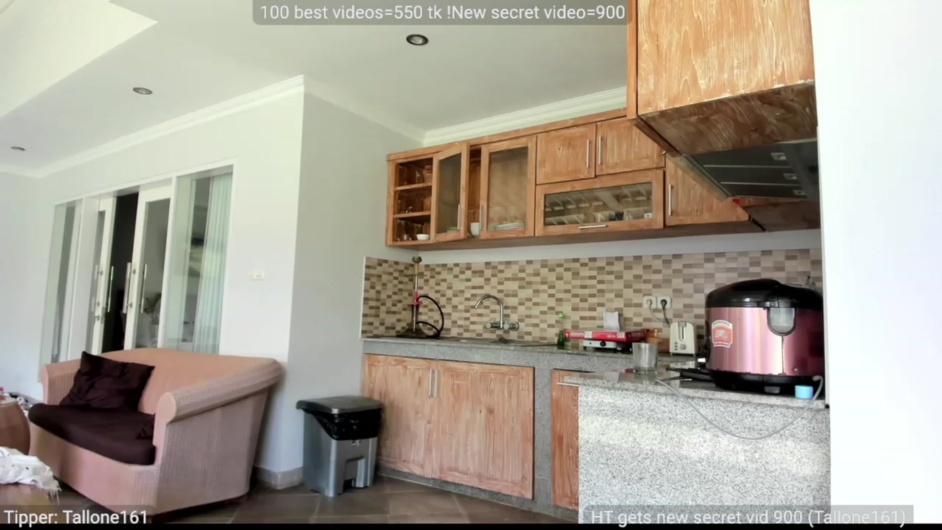 Gallery image thumbnail from WonderMama's myfreecams stream on, 06/02/2023, 05:06 image 10 of 20