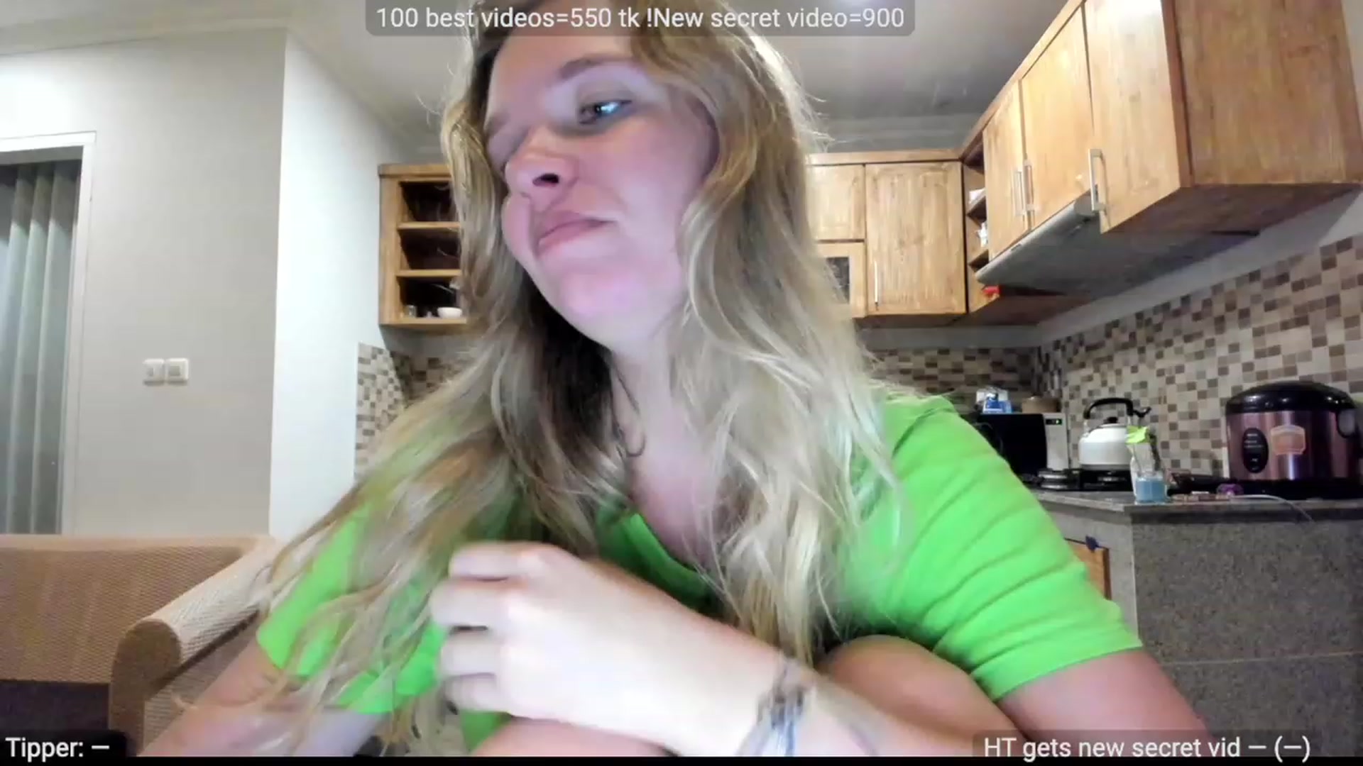 Gallery image thumbnail from WonderMama's myfreecams stream on, 06/03/2023, 16:42 image 2 of 20