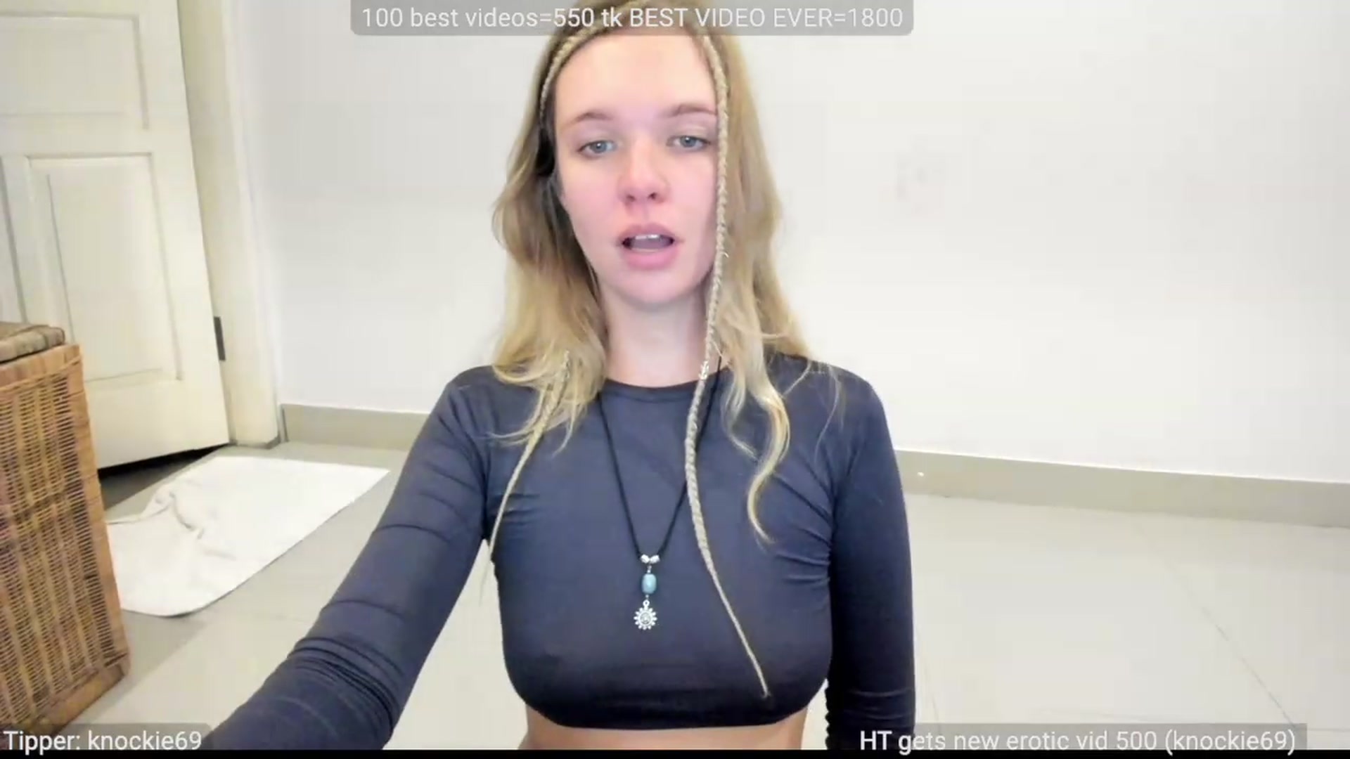 Gallery image thumbnail from WonderMama's myfreecams stream on, 06/20/2023, 17:24 image 17 of 20