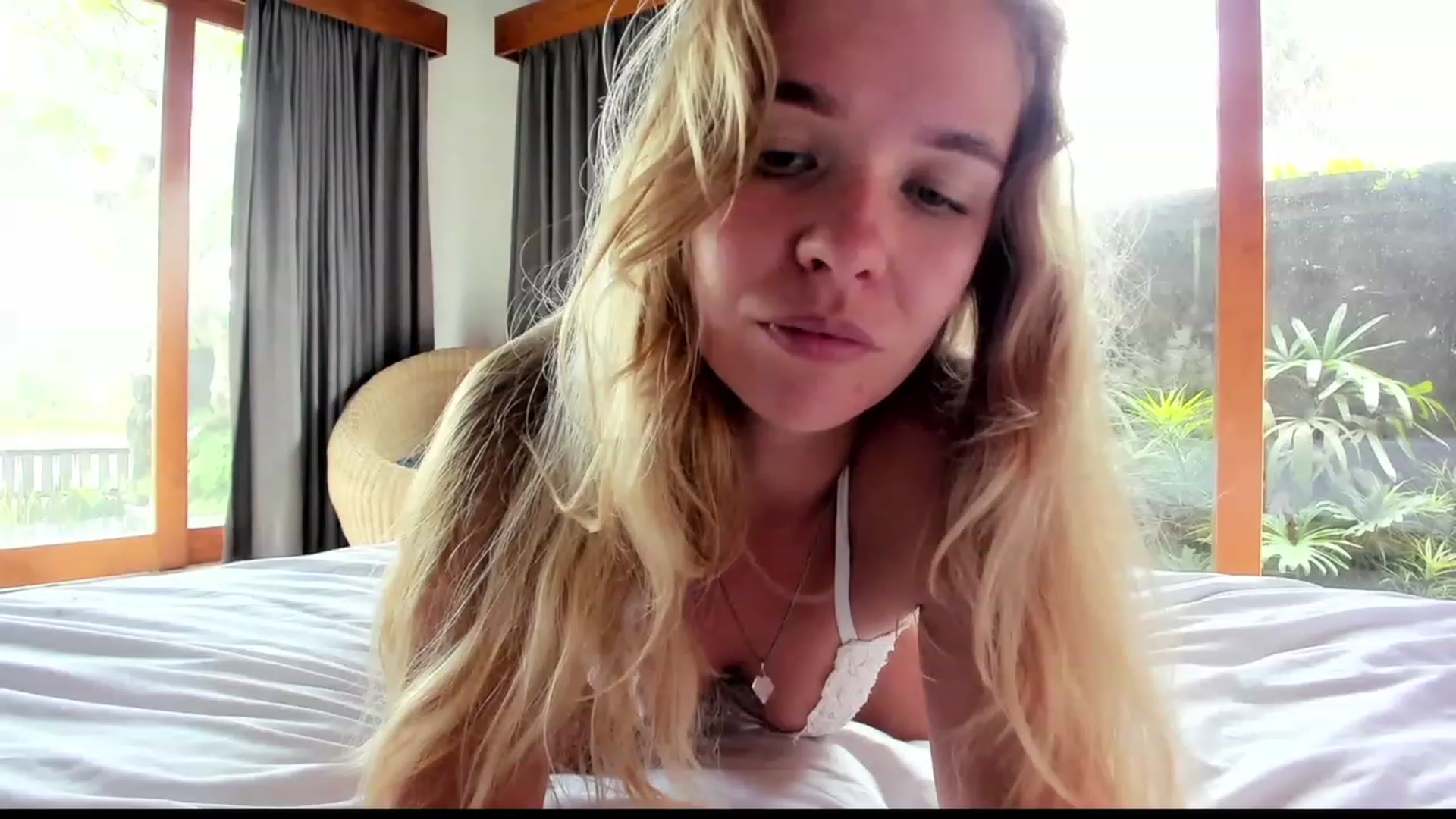 Gallery image thumbnail from WonderMama's myfreecams stream on, 07/14/2023, 05:44 image 10 of 20