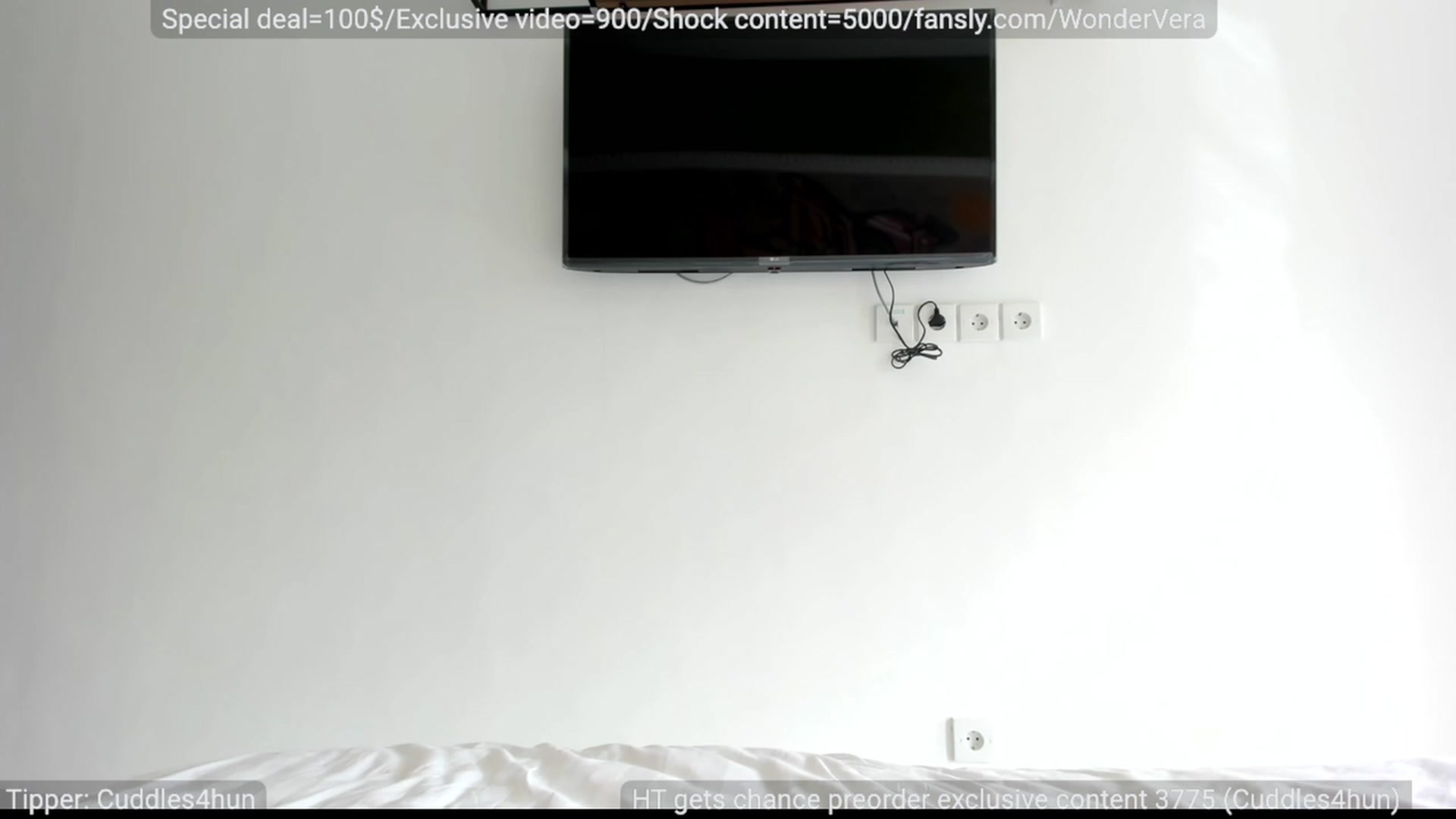 Gallery image thumbnail from WonderMama's myfreecams stream on, 08/06/2023, 08:13 image 10 of 20