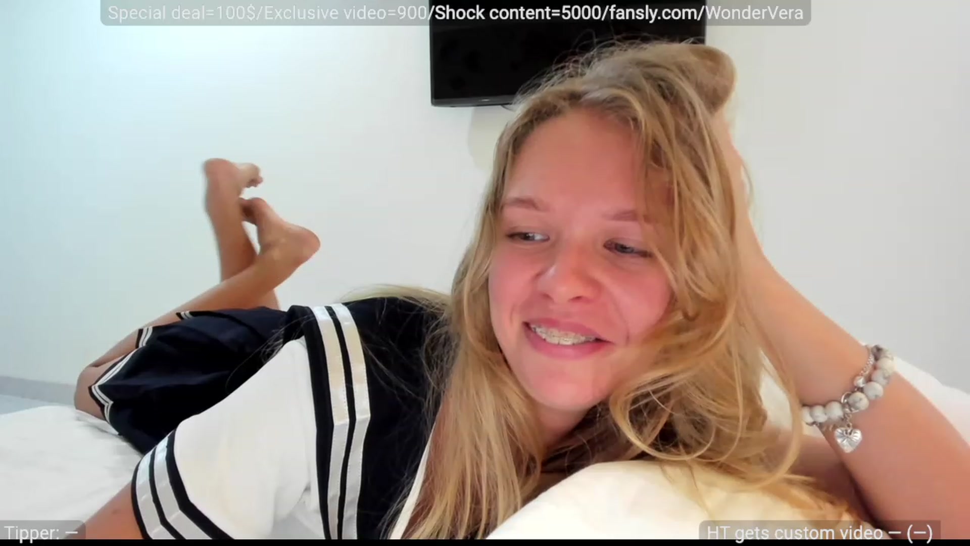 Gallery image thumbnail from WonderMama's myfreecams stream on, 08/06/2023, 15:57 image 18 of 20