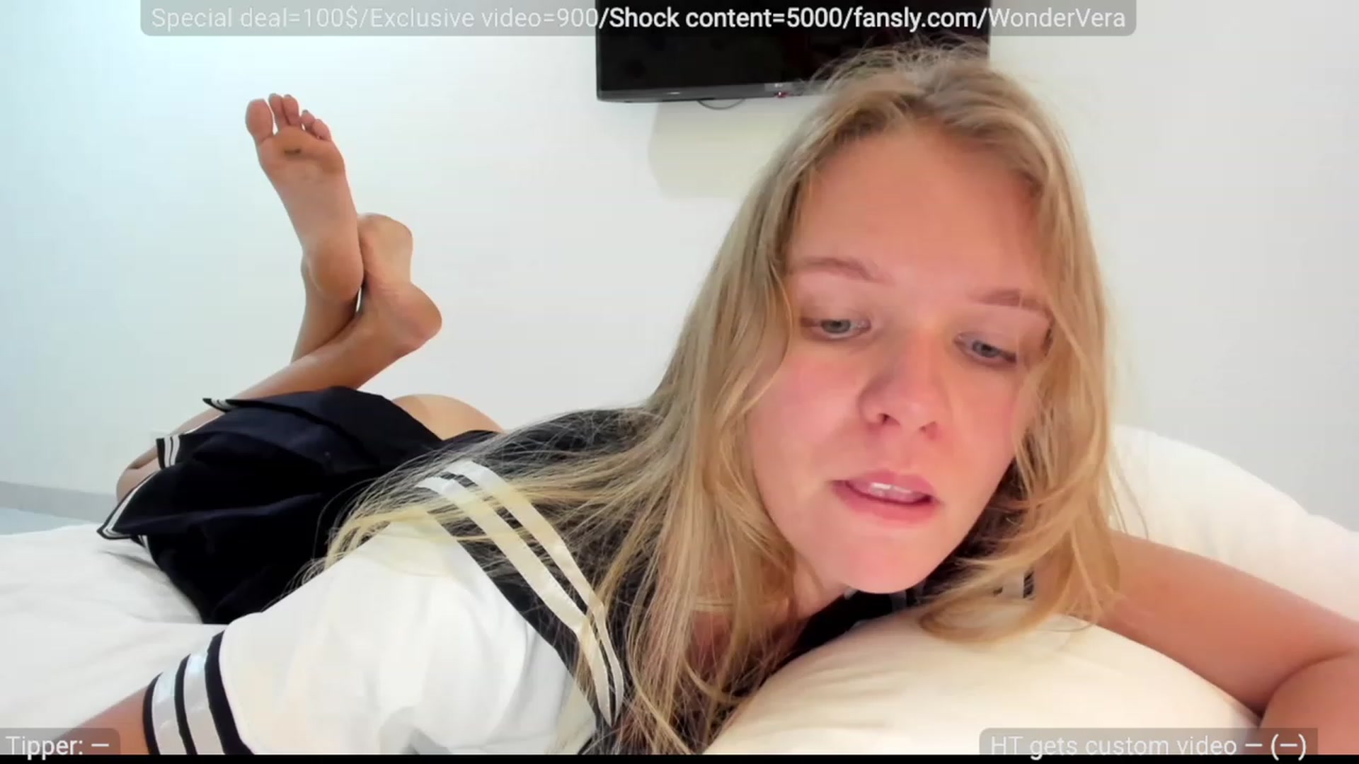 Gallery image thumbnail from WonderMama's myfreecams stream on, 08/06/2023, 15:57 image 17 of 20