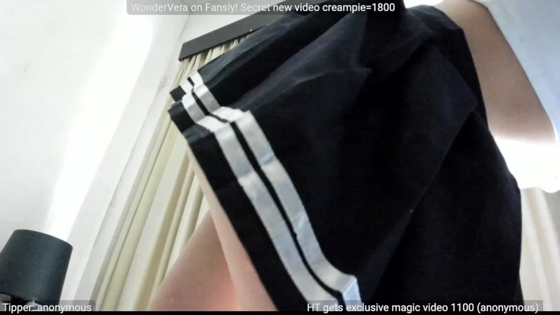 Gallery image thumbnail from WonderMama's myfreecams stream on, 08/18/2023, 04:25 image 13 of 20
