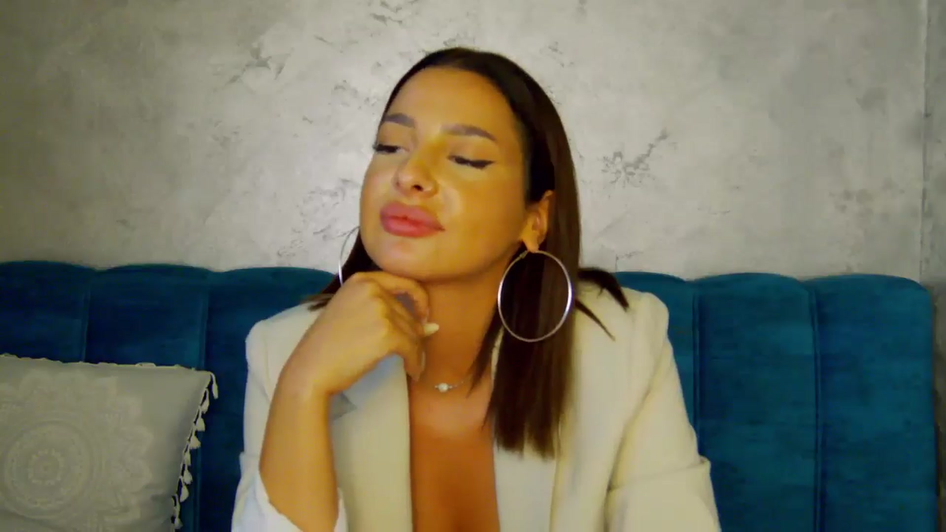 Gallery image thumbnail from WonderWomann's myfreecams stream on, 09/05/2025, 19:03 image 5 of 20