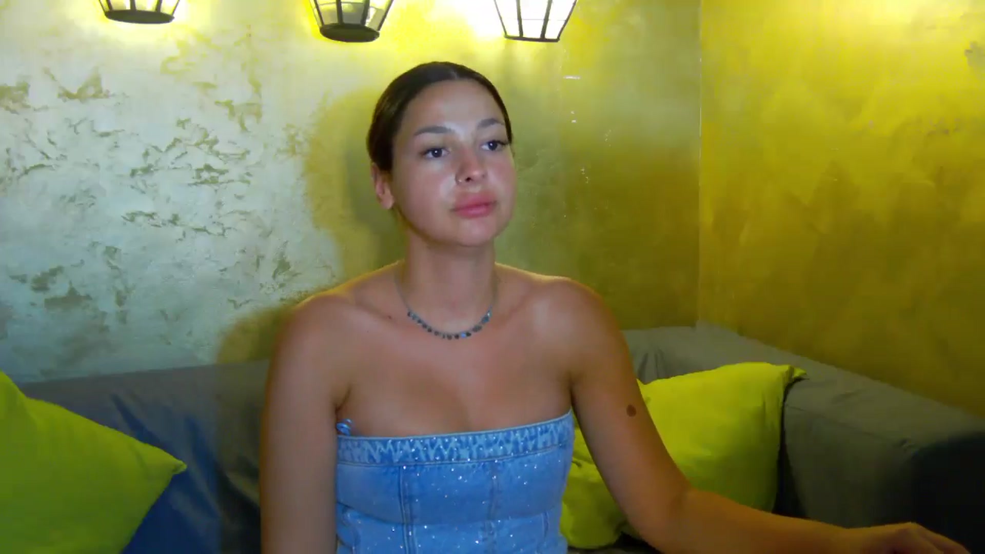 Gallery image thumbnail from WonderWomann's myfreecams stream on, 09/07/2025, 17:38 image 2 of 20