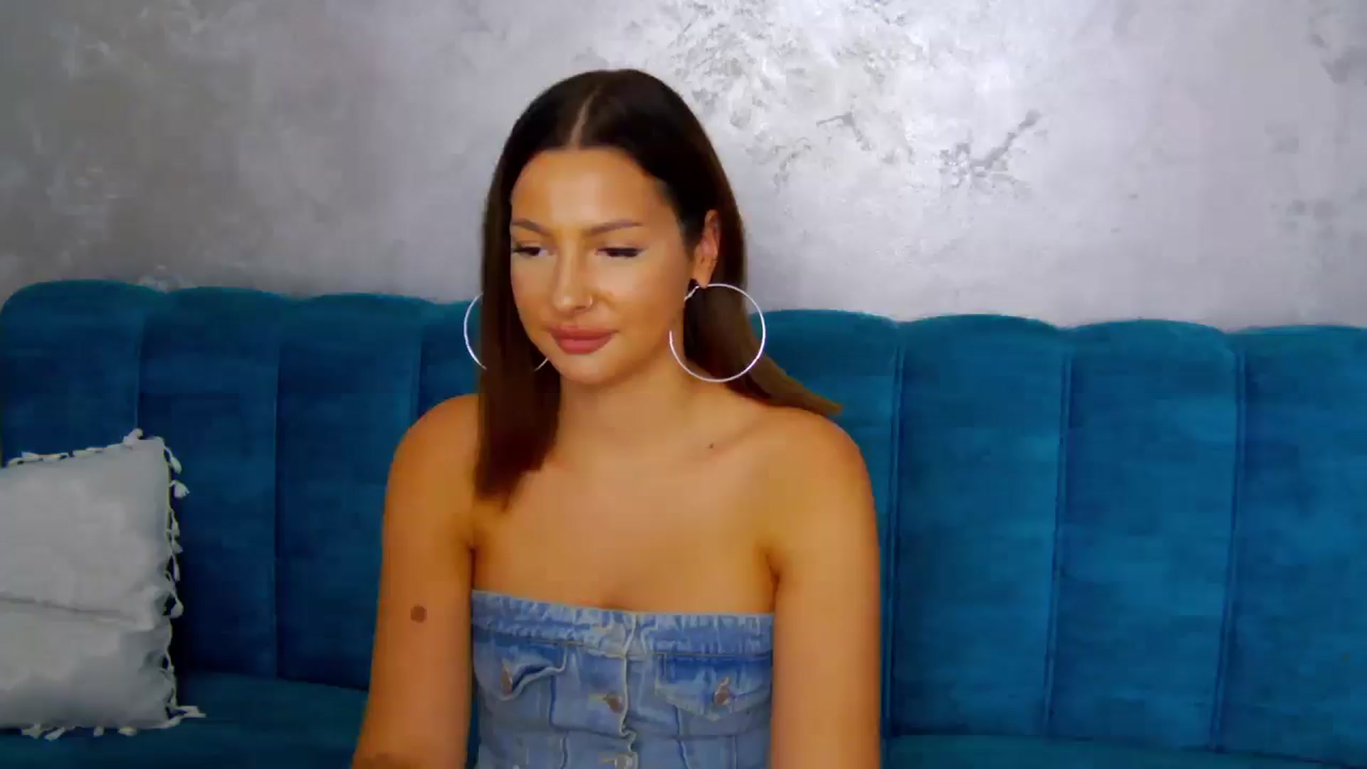 Gallery image thumbnail from WonderWomann's myfreecams stream on, 09/15/2025, 15:19 image 10 of 20