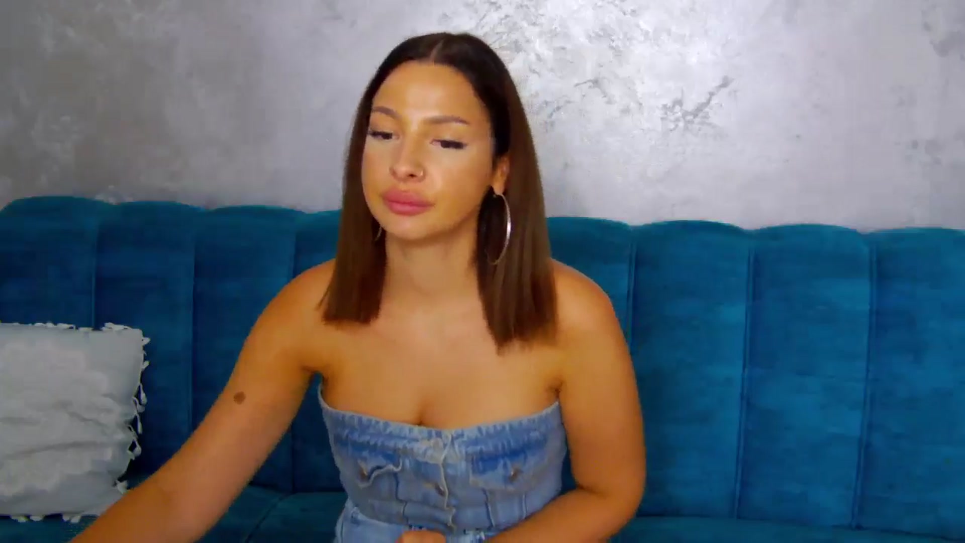 Gallery image thumbnail from WonderWomann's myfreecams stream on, 09/15/2025, 16:38 image 8 of 20