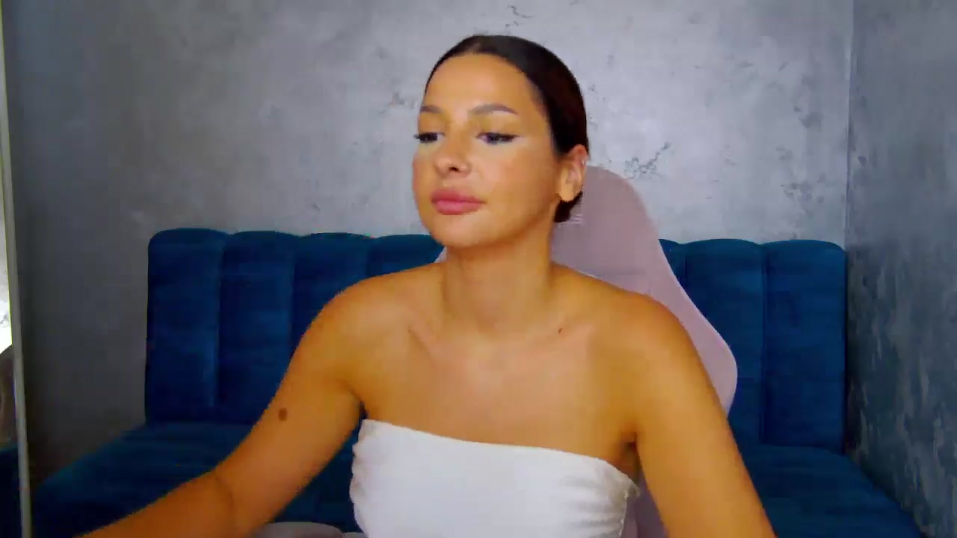 Gallery image thumbnail from WonderWomann's myfreecams stream on, 09/18/2025, 18:03 image 13 of 20