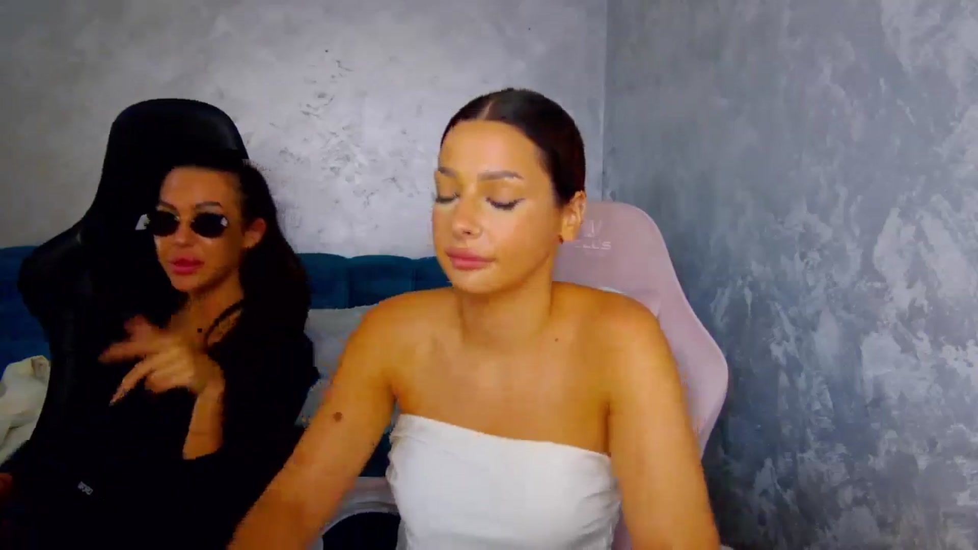 Gallery image thumbnail from WonderWomann's myfreecams stream on, 09/18/2025, 18:03 image 5 of 20
