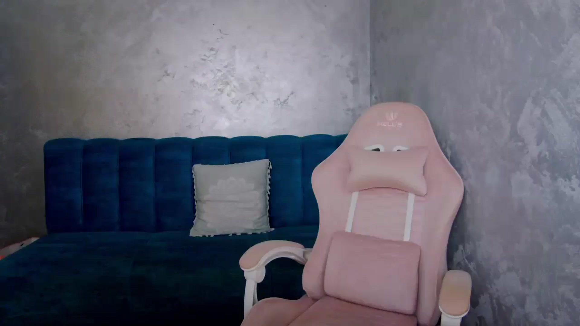 Gallery image thumbnail from WonderWomann's myfreecams stream on, 09/19/2025, 15:03 image 4 of 20