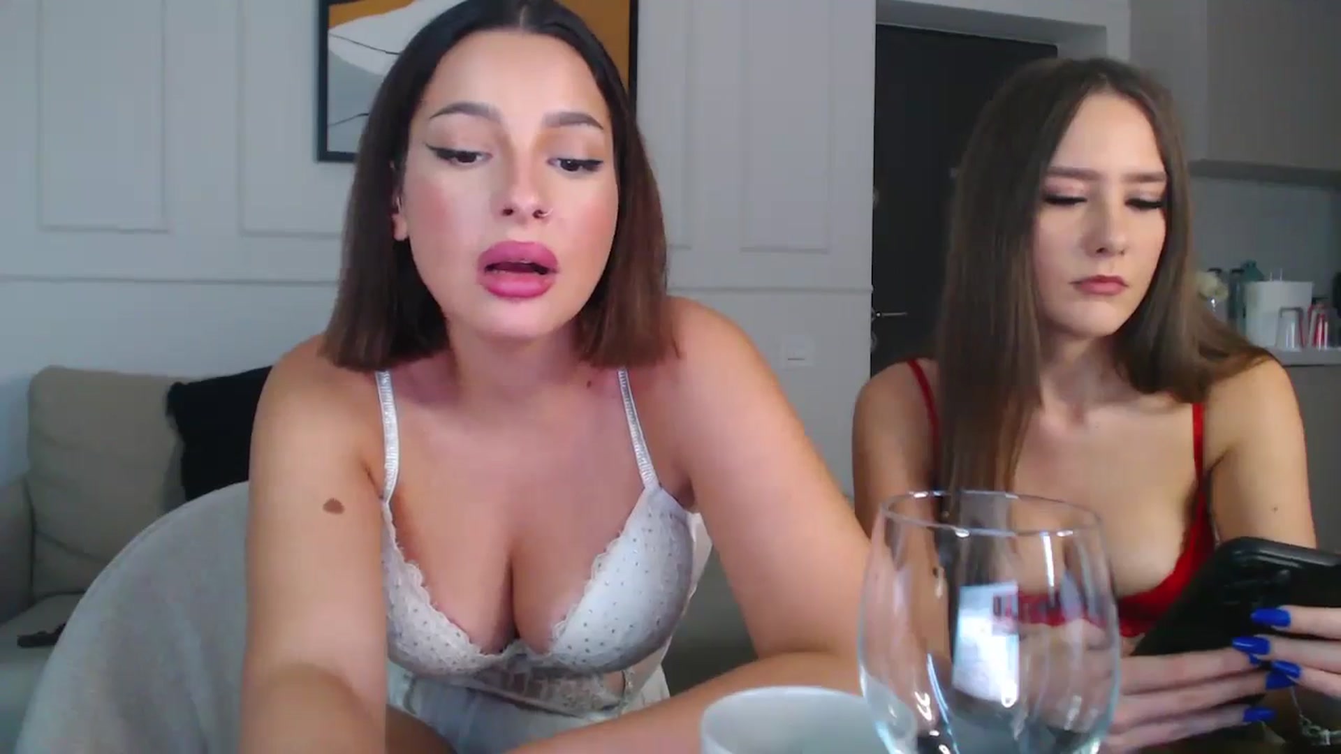 Gallery image thumbnail from WonderWomann's myfreecams stream on, 09/27/2025, 15:00 image 16 of 20