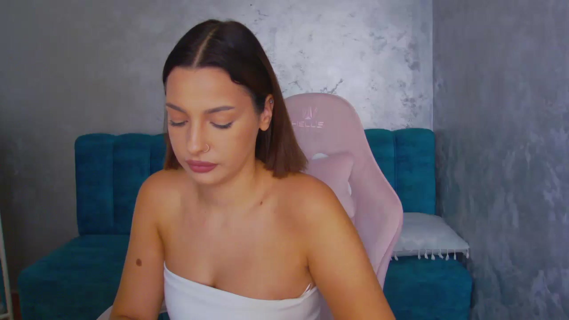 Gallery image thumbnail from WonderWomann's myfreecams stream on, 09/28/2025, 16:08 image 3 of 20