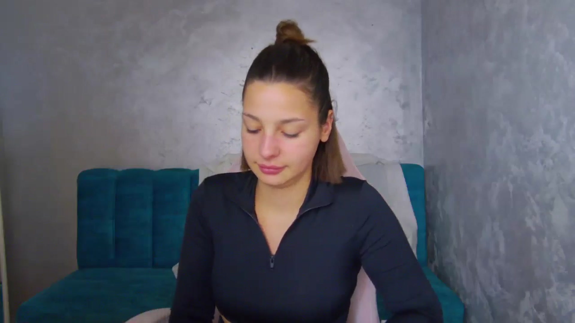 Gallery image thumbnail from WonderWomann's myfreecams stream on, 10/02/2025, 19:18 image 2 of 20