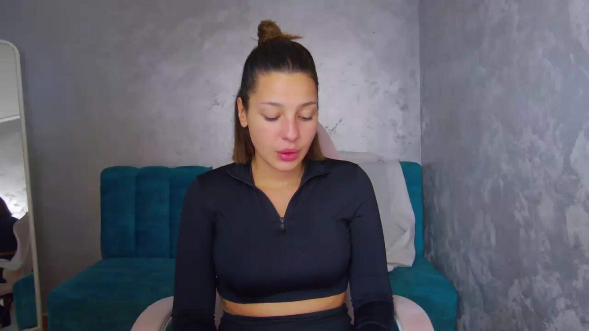 Gallery image thumbnail from WonderWomann's myfreecams stream on, 10/02/2025, 19:18 image 7 of 20