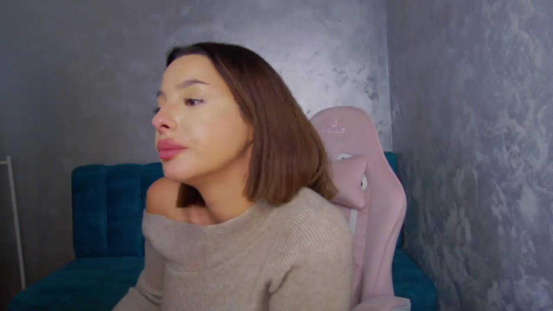 Gallery image thumbnail from WonderWomann's myfreecams stream on, 10/06/2025, 19:07 image 16 of 20