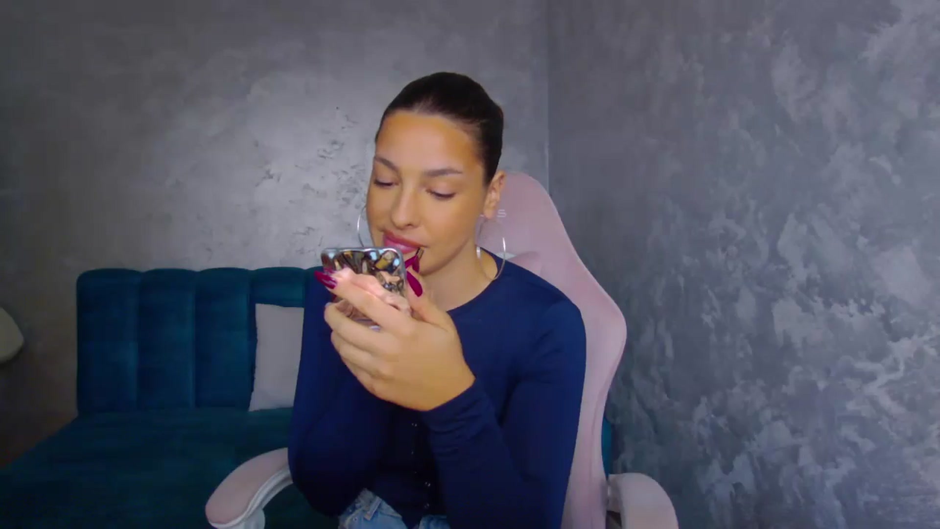 Gallery image thumbnail from WonderWomann's myfreecams stream on, 10/14/2025, 12:58 image 3 of 20