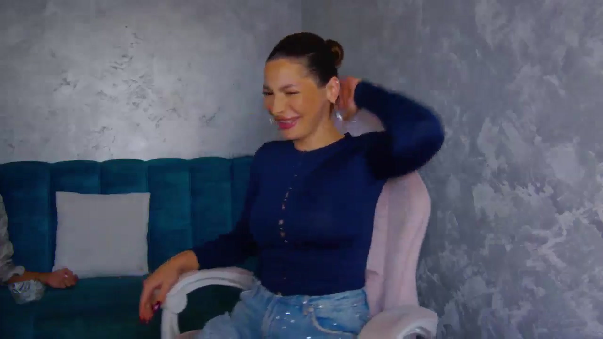 Gallery image thumbnail from WonderWomann's myfreecams stream on, 10/14/2025, 15:00 image 8 of 20