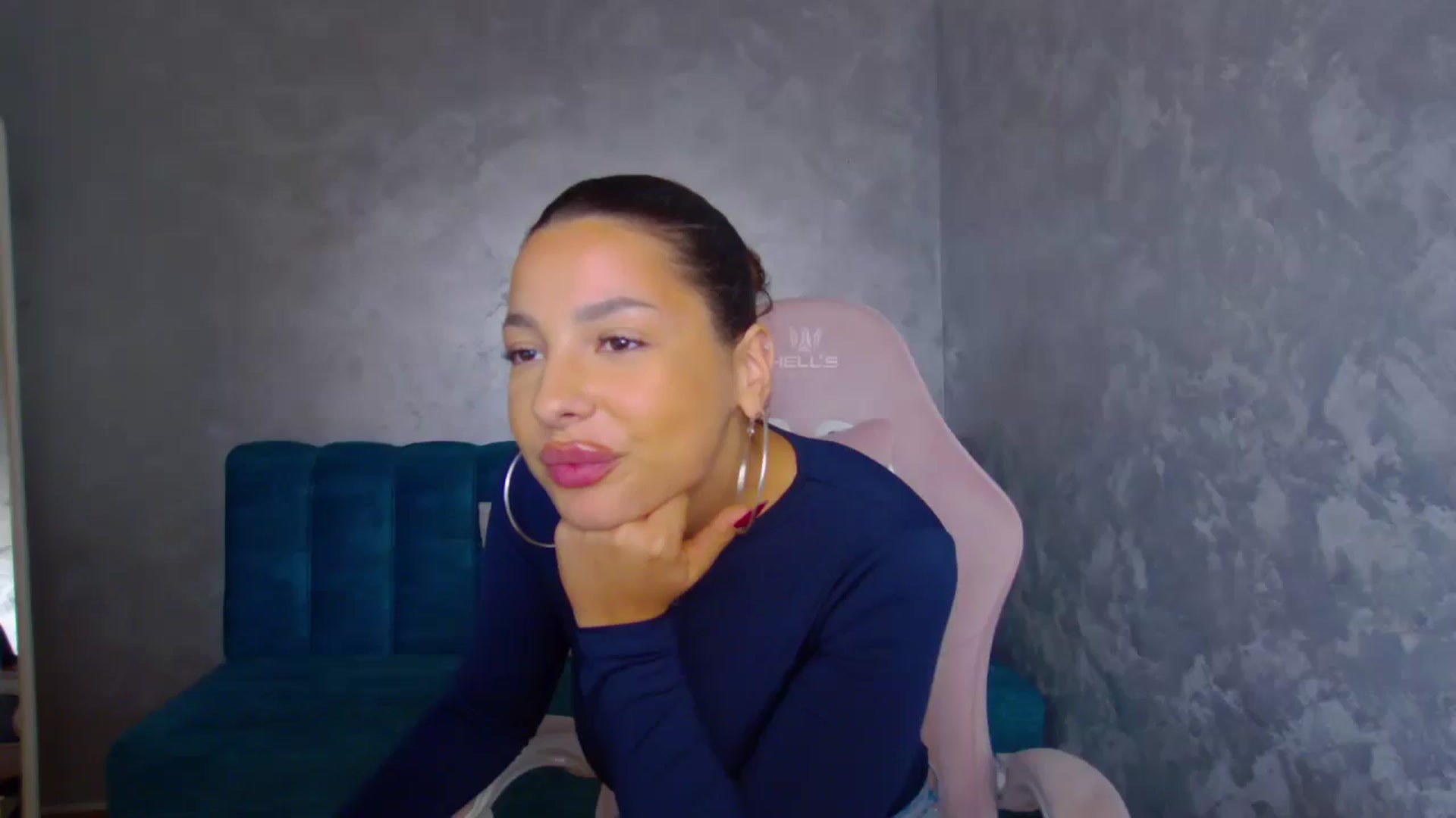 Gallery image thumbnail from WonderWomann's myfreecams stream on, 10/14/2025, 20:02 image 1 of 20