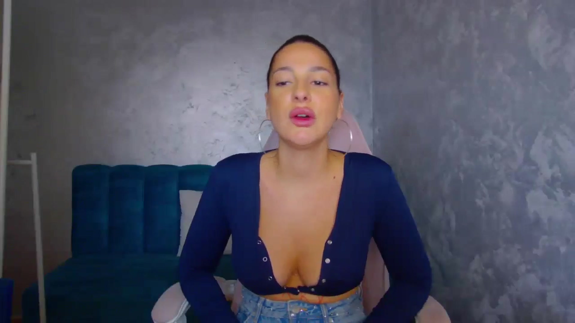 Gallery image thumbnail from WonderWomann's myfreecams stream on, 10/14/2025, 20:02 image 18 of 20