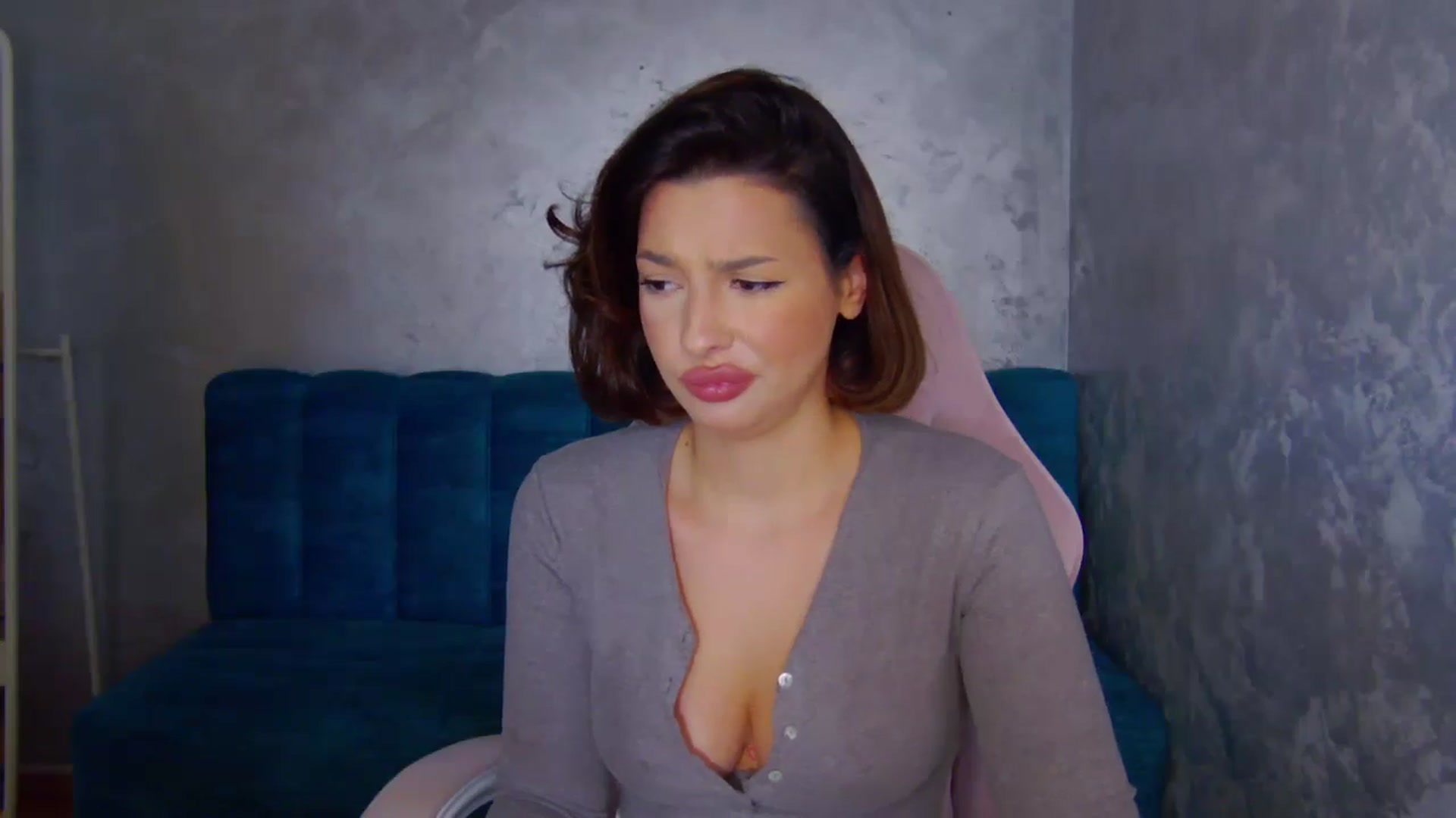 Gallery image thumbnail from WonderWomann's myfreecams stream on, 10/15/2025, 14:36 image 15 of 20