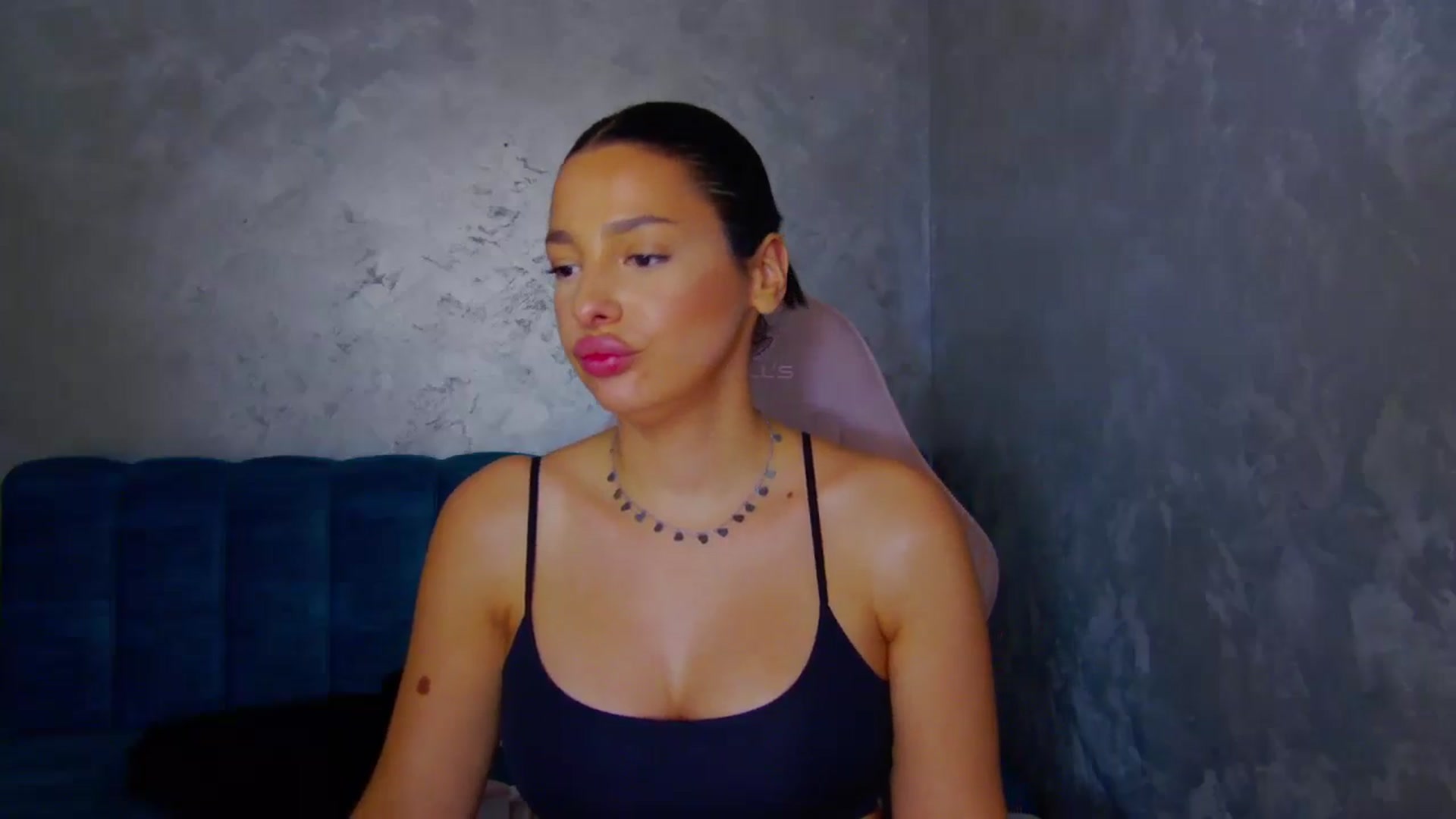 Gallery image thumbnail from WonderWomann's myfreecams stream on, 10/21/2025, 14:59 image 6 of 20