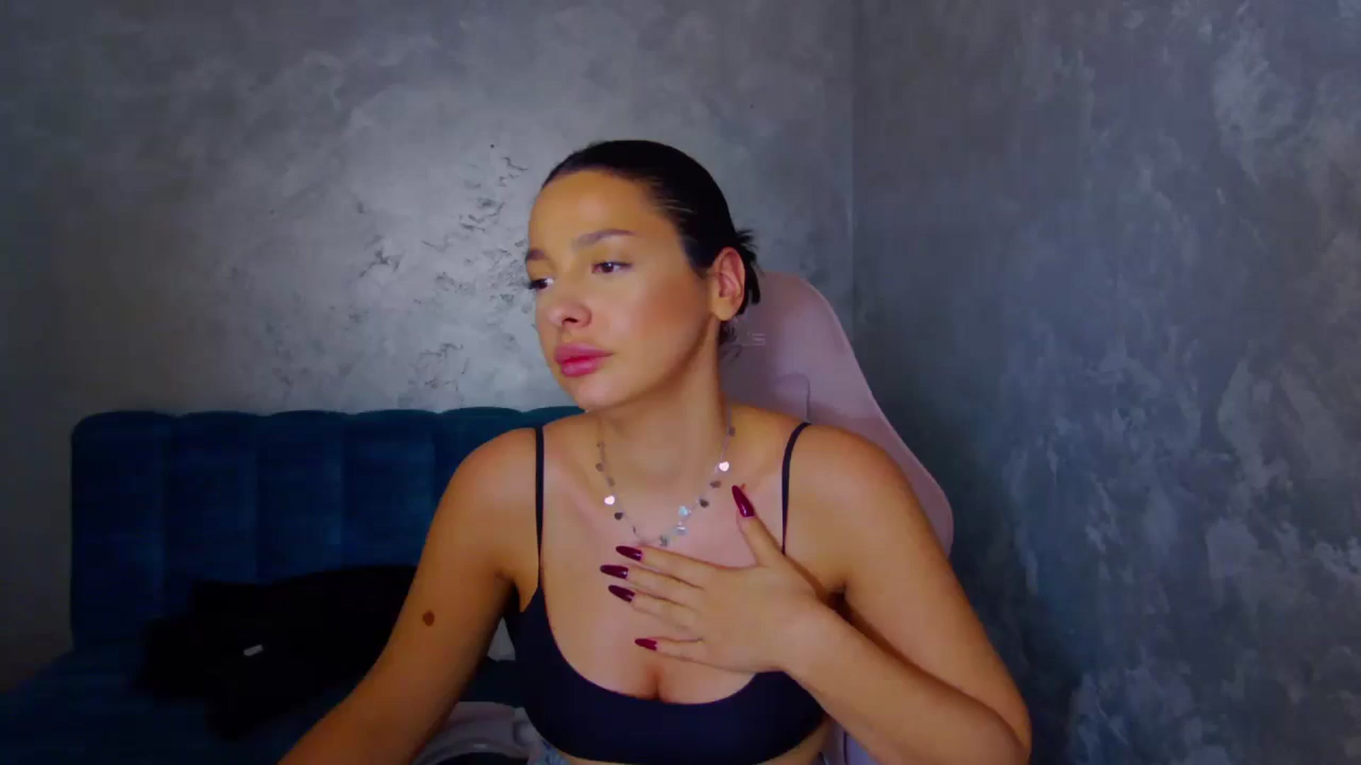 Gallery image thumbnail from WonderWomann's myfreecams stream on, 10/21/2025, 18:18 image 3 of 20