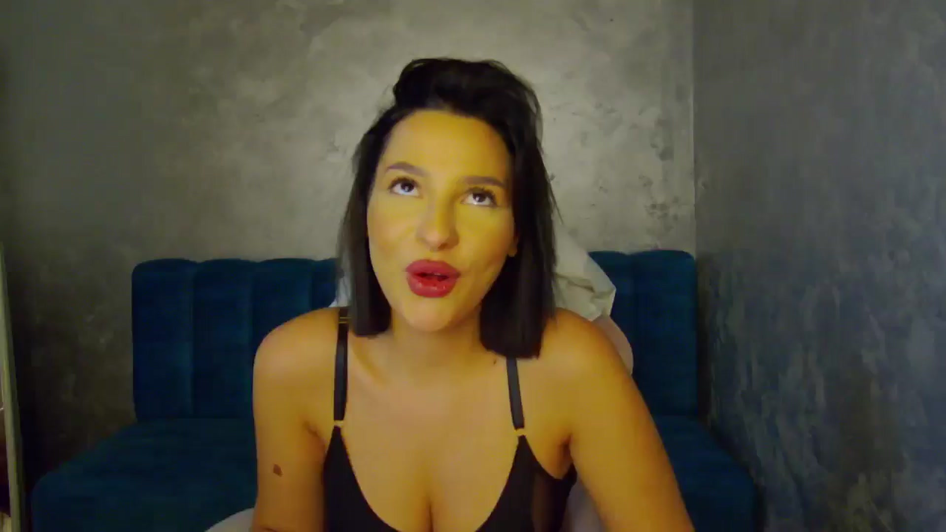Gallery image thumbnail from WonderWomann's myfreecams stream on, 10/23/2025, 19:00 image 16 of 20