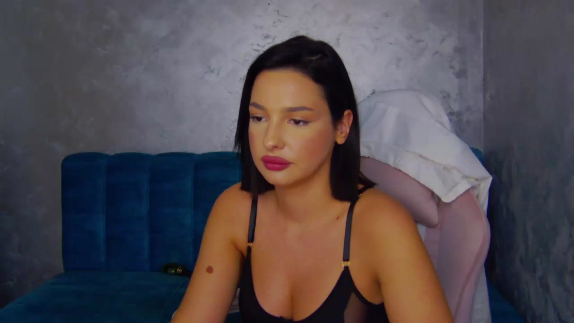 Gallery image thumbnail from WonderWomann's myfreecams stream on, 10/23/2025, 19:00 image 5 of 20