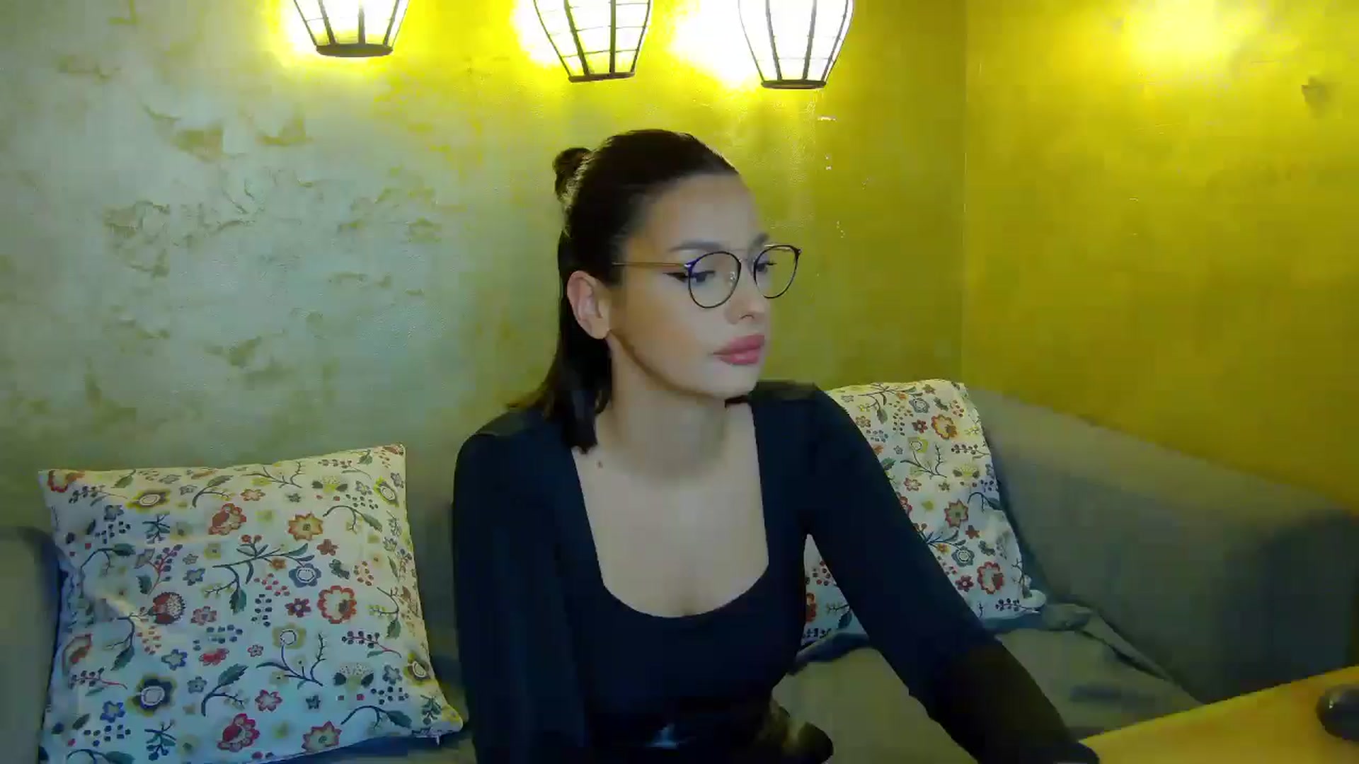 Gallery image thumbnail from WonderWomann's myfreecams stream on, 10/28/2025, 14:06 image 16 of 20