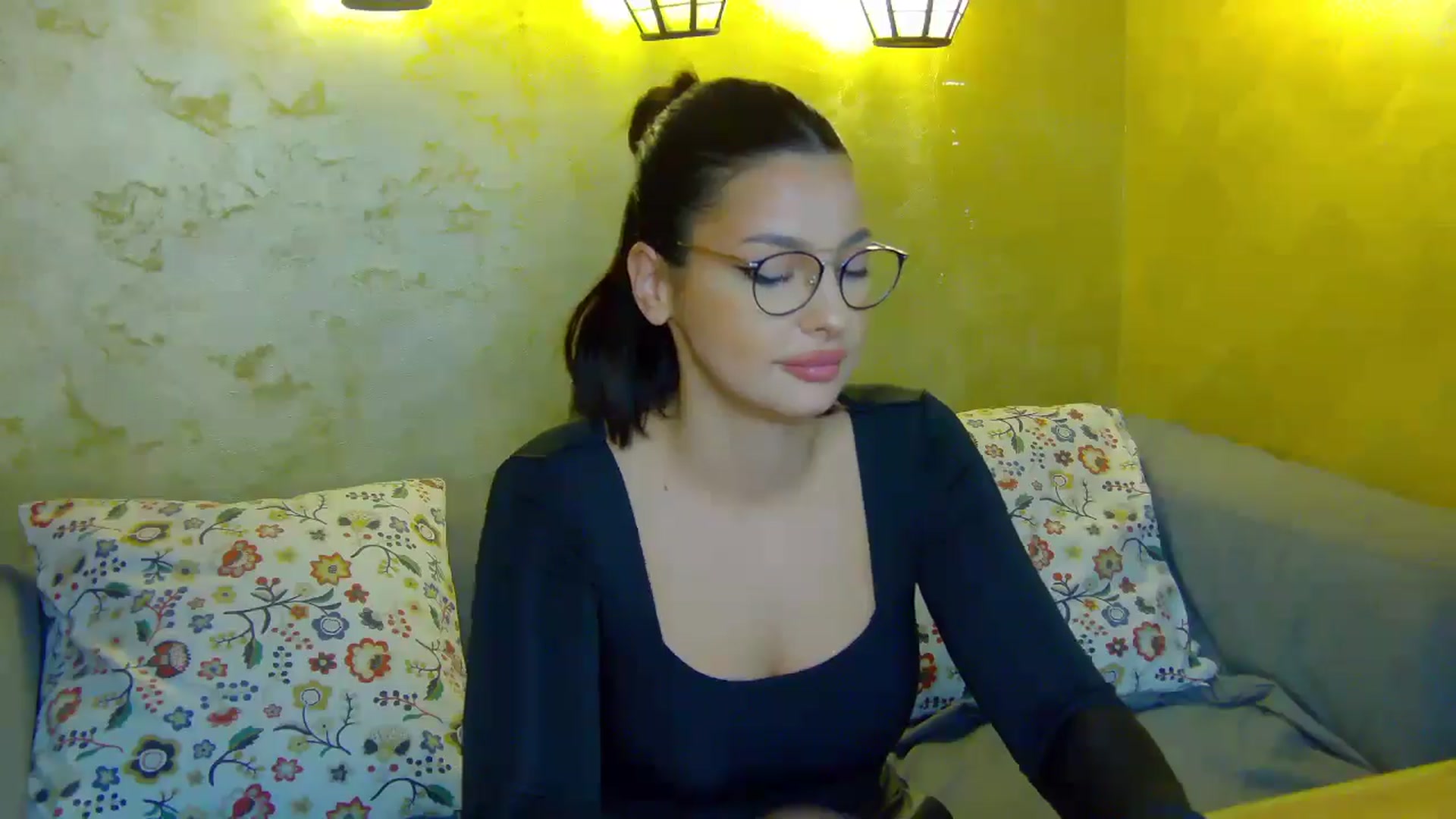 Gallery image thumbnail from WonderWomann's myfreecams stream on, 10/28/2025, 15:45 image 13 of 20