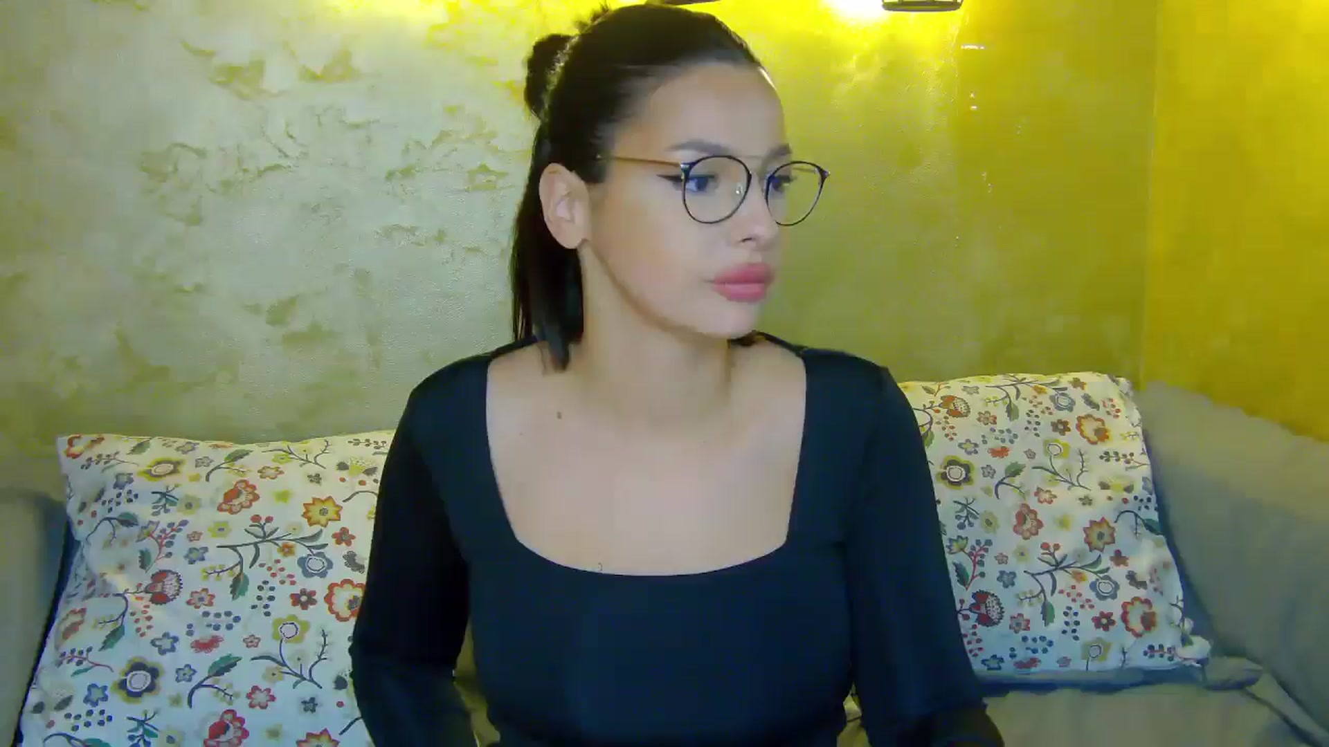 Gallery image thumbnail from WonderWomann's myfreecams stream on, 10/28/2025, 16:59 image 3 of 20