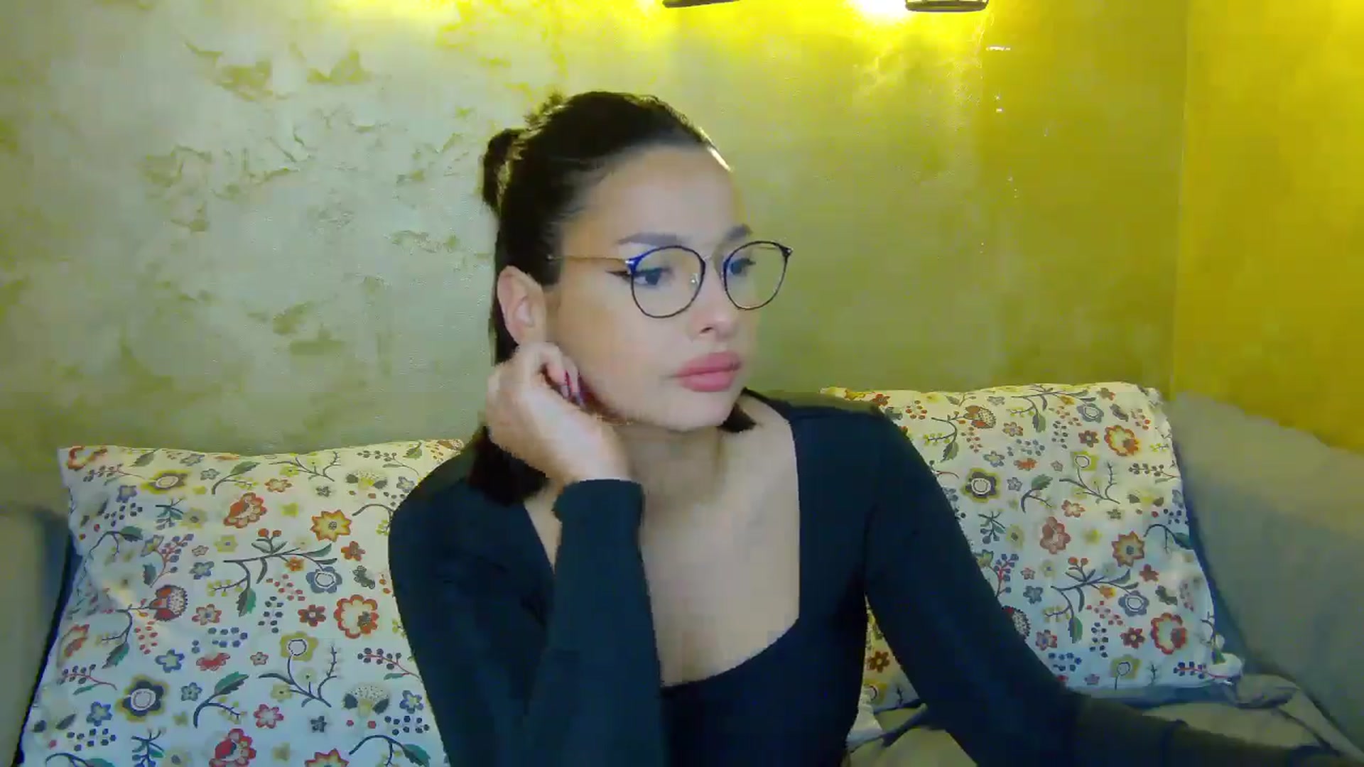 Gallery image thumbnail from WonderWomann's myfreecams stream on, 10/28/2025, 16:59 image 8 of 20