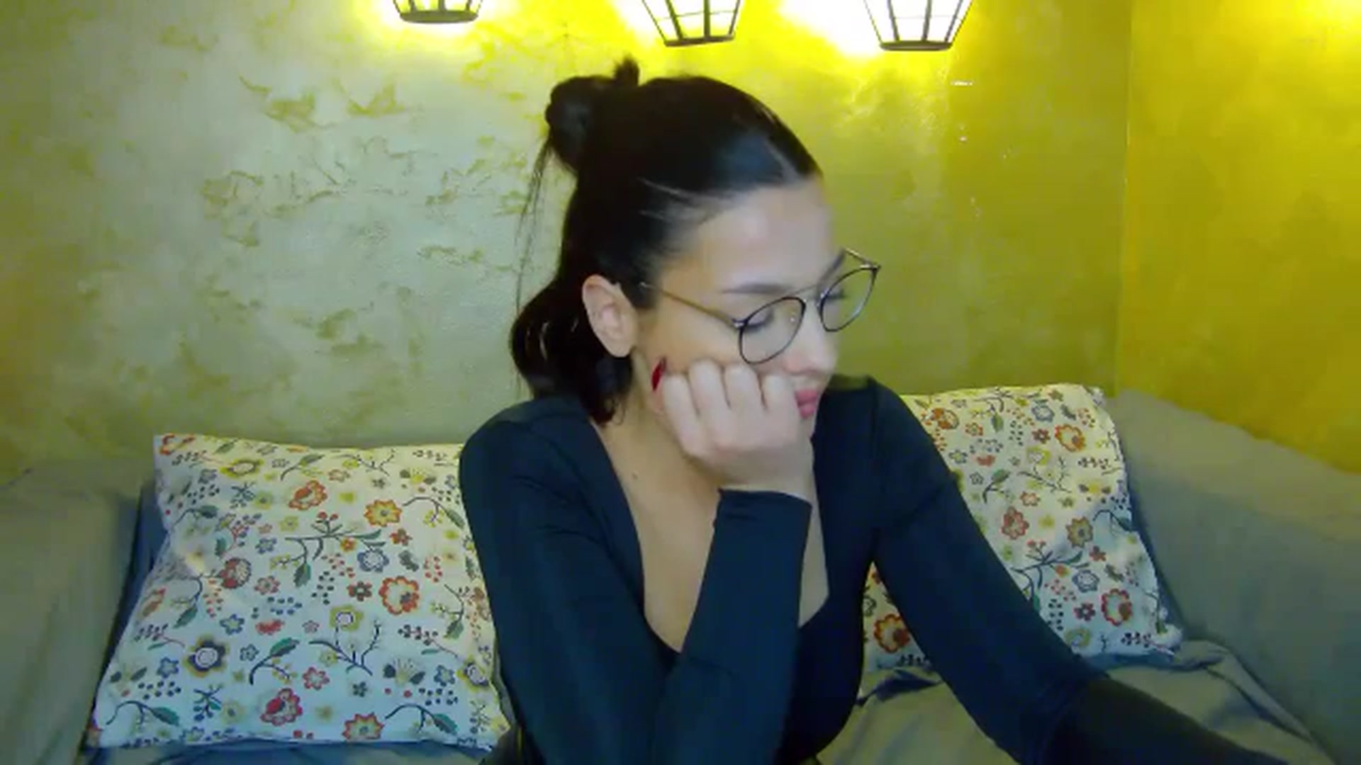 Gallery image thumbnail from WonderWomann's myfreecams stream on, 10/28/2025, 18:52 image 10 of 20