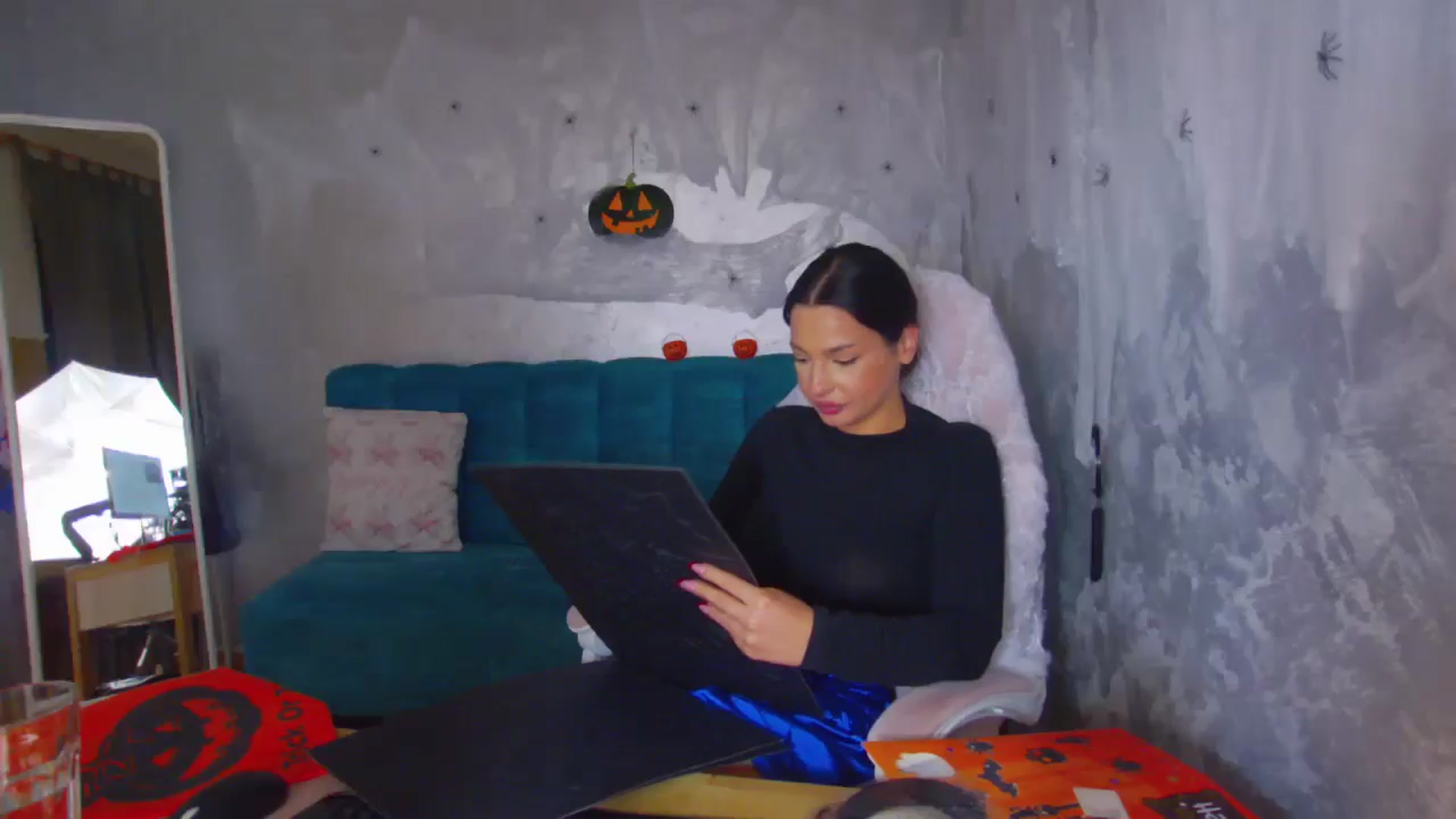 Gallery image thumbnail from WonderWomann's myfreecams stream on, 10/29/2025, 20:08 image 10 of 20