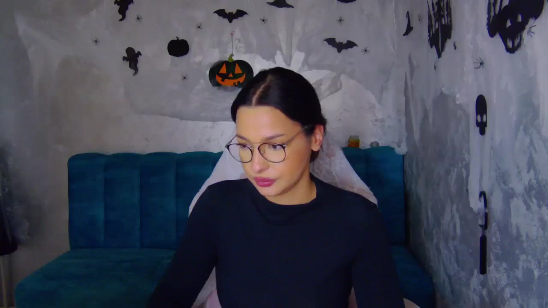 Gallery image thumbnail from WonderWomann's myfreecams stream on, 10/29/2025, 20:08 image 13 of 20