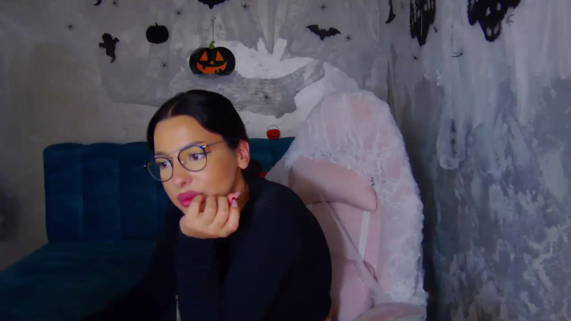 Gallery image thumbnail from WonderWomann's myfreecams stream on, 10/29/2025, 20:08 image 18 of 20